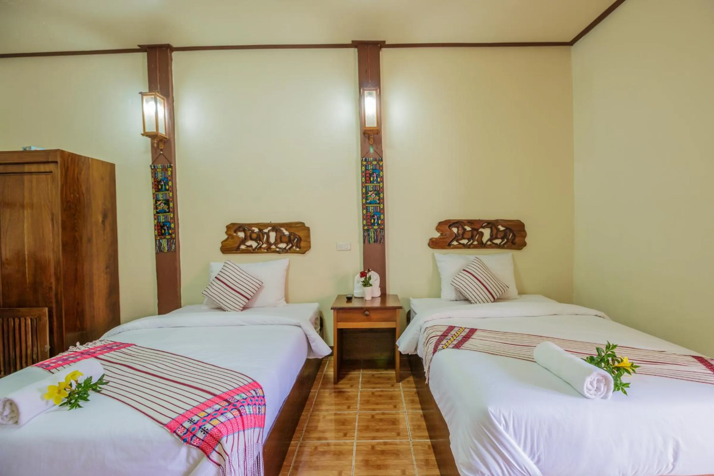 Bed in Mitkhoonyoum Hotel