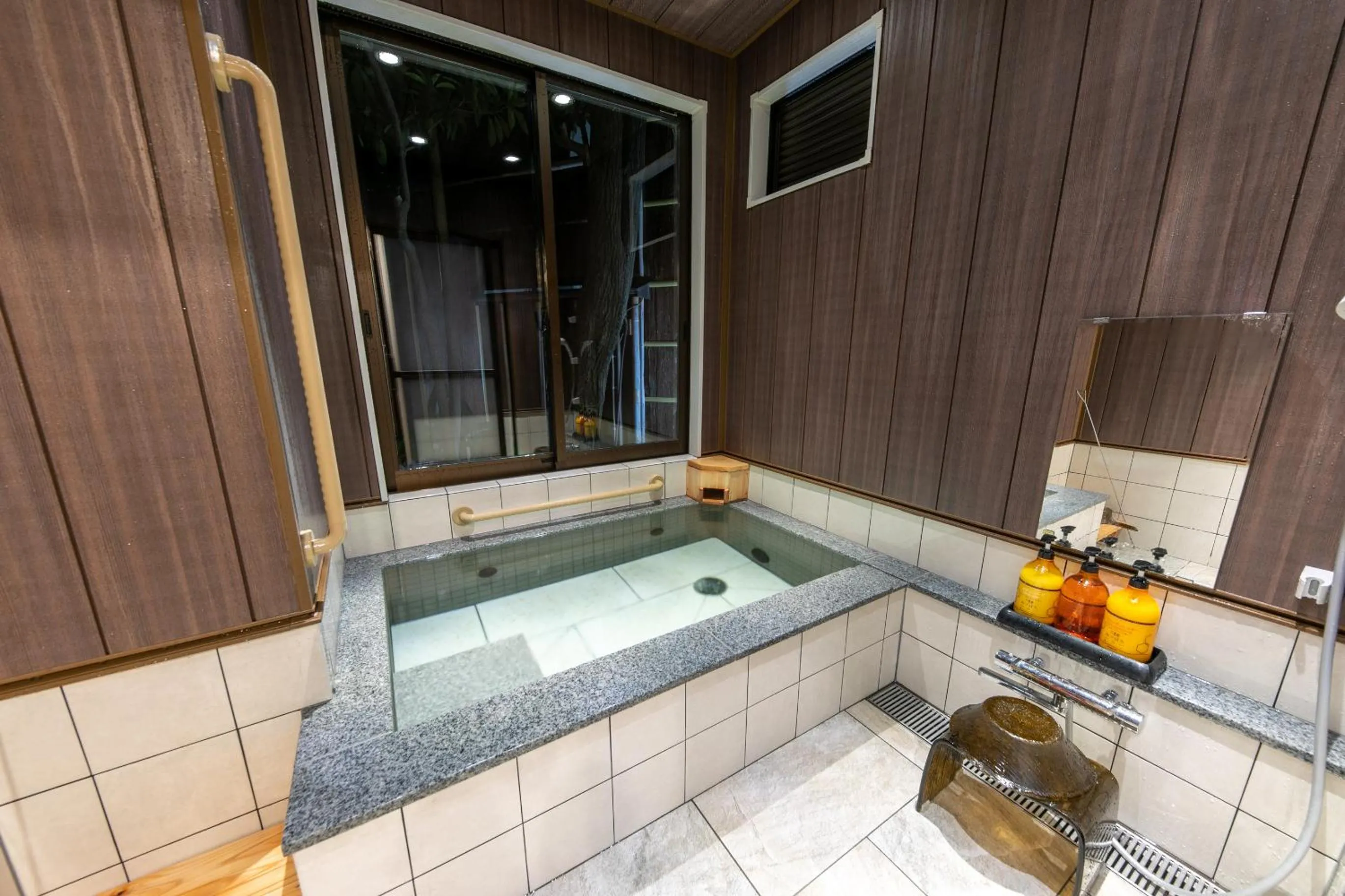 Hot Spring Bath in Atami Onsen Yamaki Ryokan