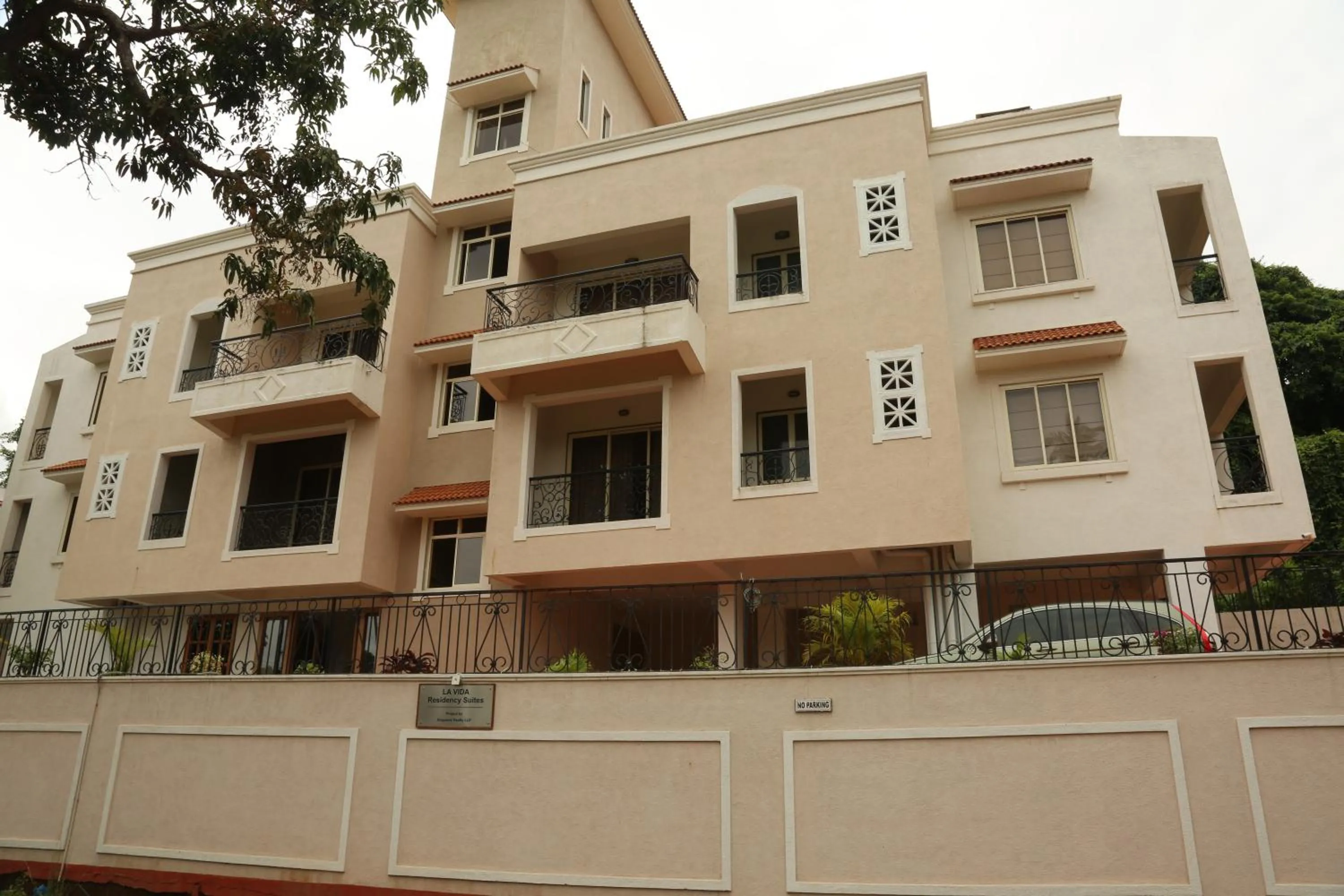 Facade/entrance in La Vida Studio Inn Baga- Goa- By Lords Hotels and Resorts