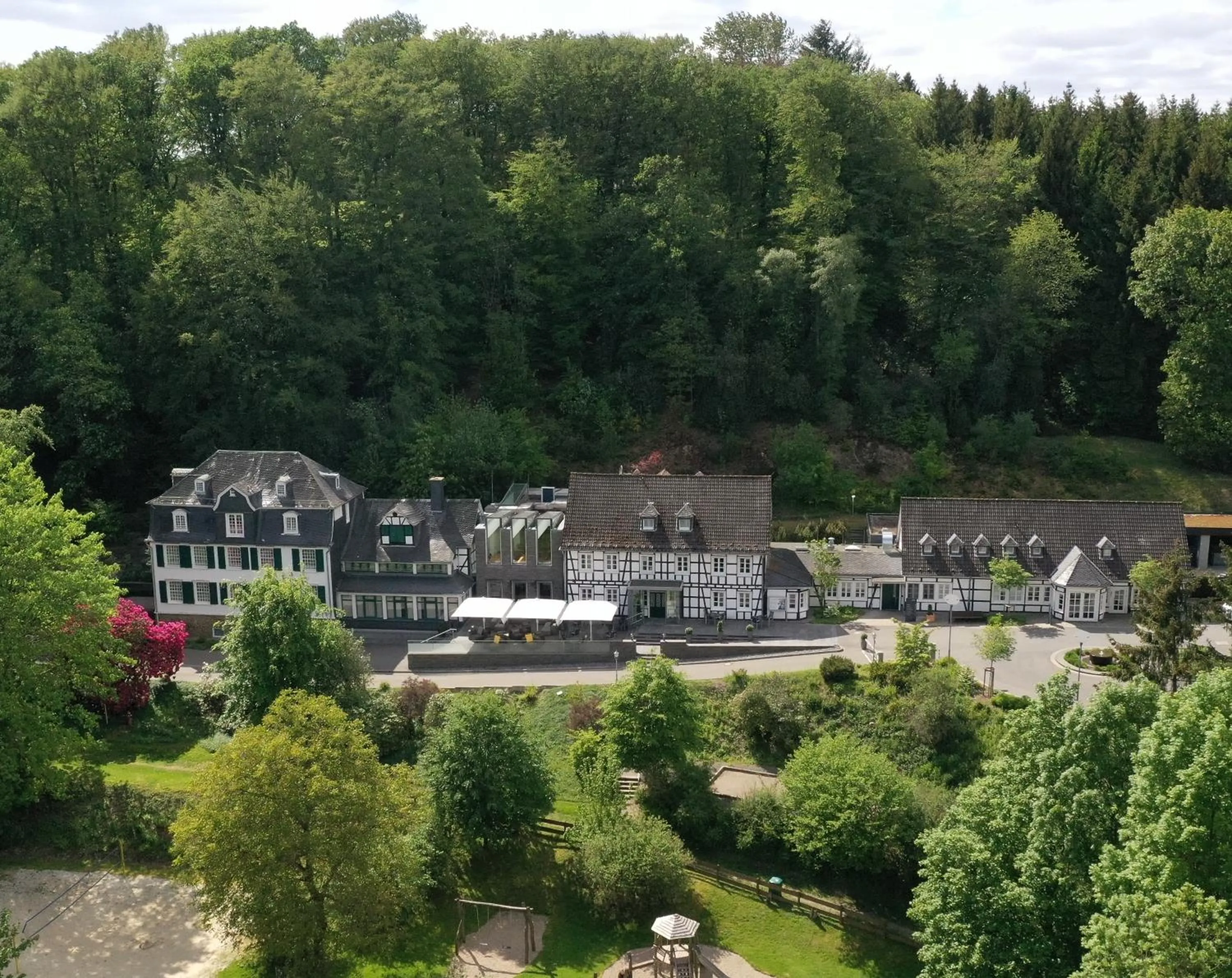 Property building in Seminar- & Tagungshotel Große Ledder