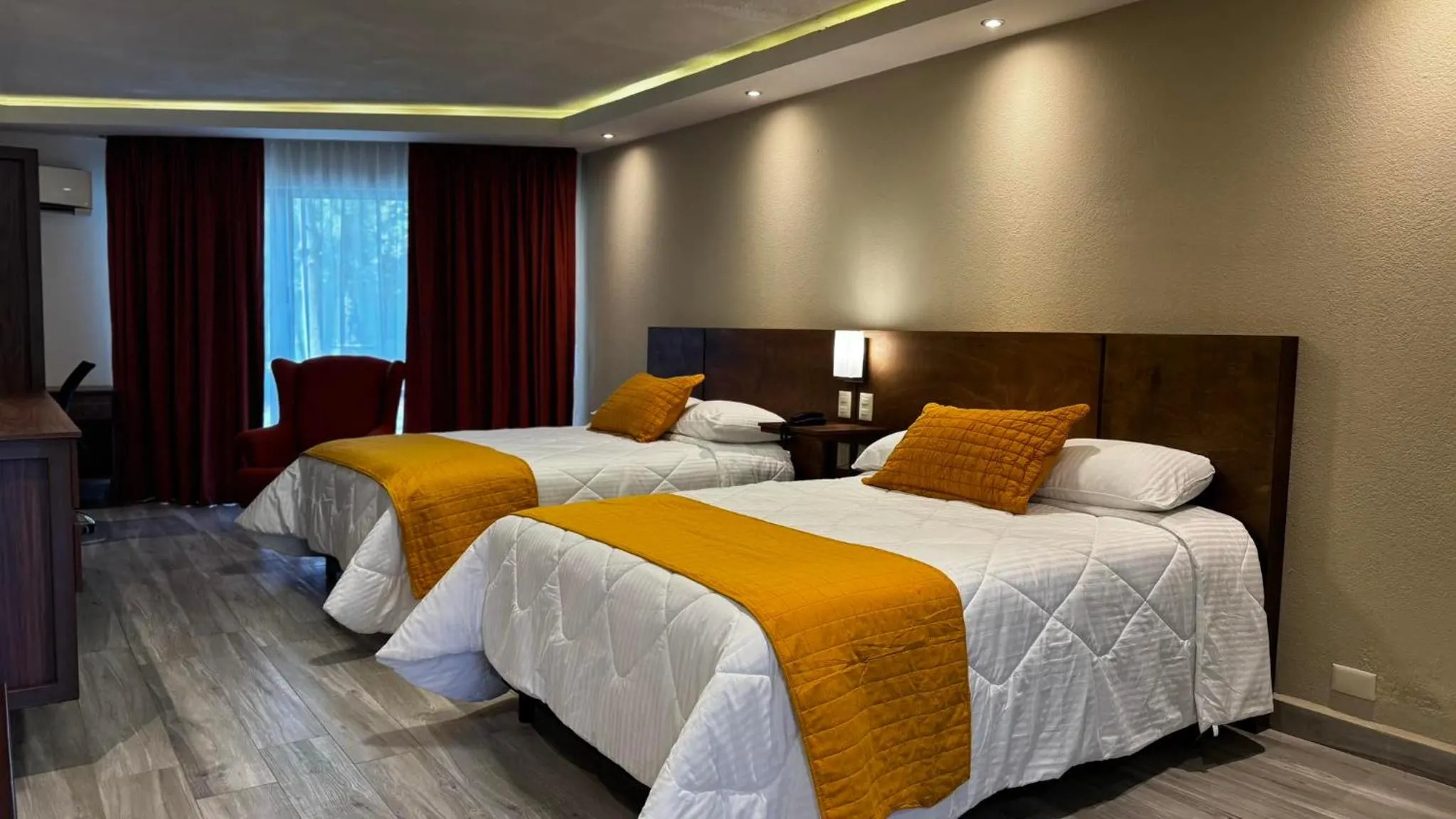 Deluxe Double Room with Two Double Beds in Hotel Imperial Saltillo