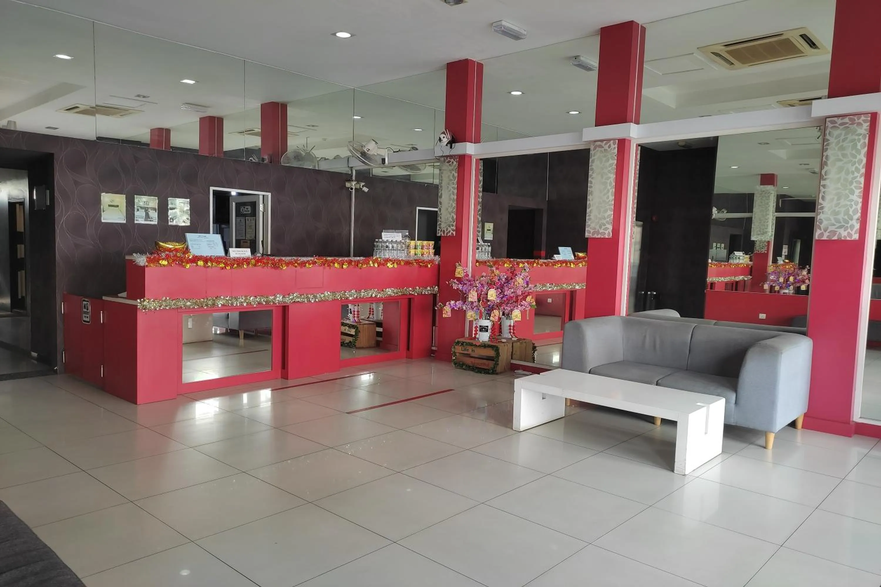 Lobby or reception in Hotel D'New 1 KK Sabah