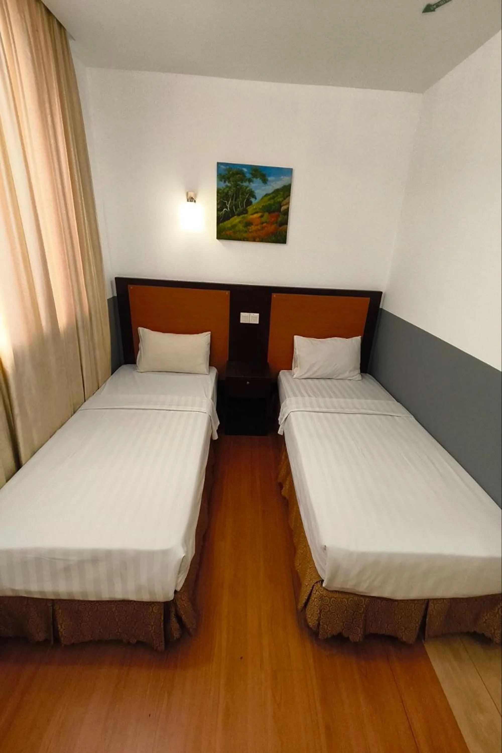 Bedroom, Bed in Hotel D'New 1 KK Sabah