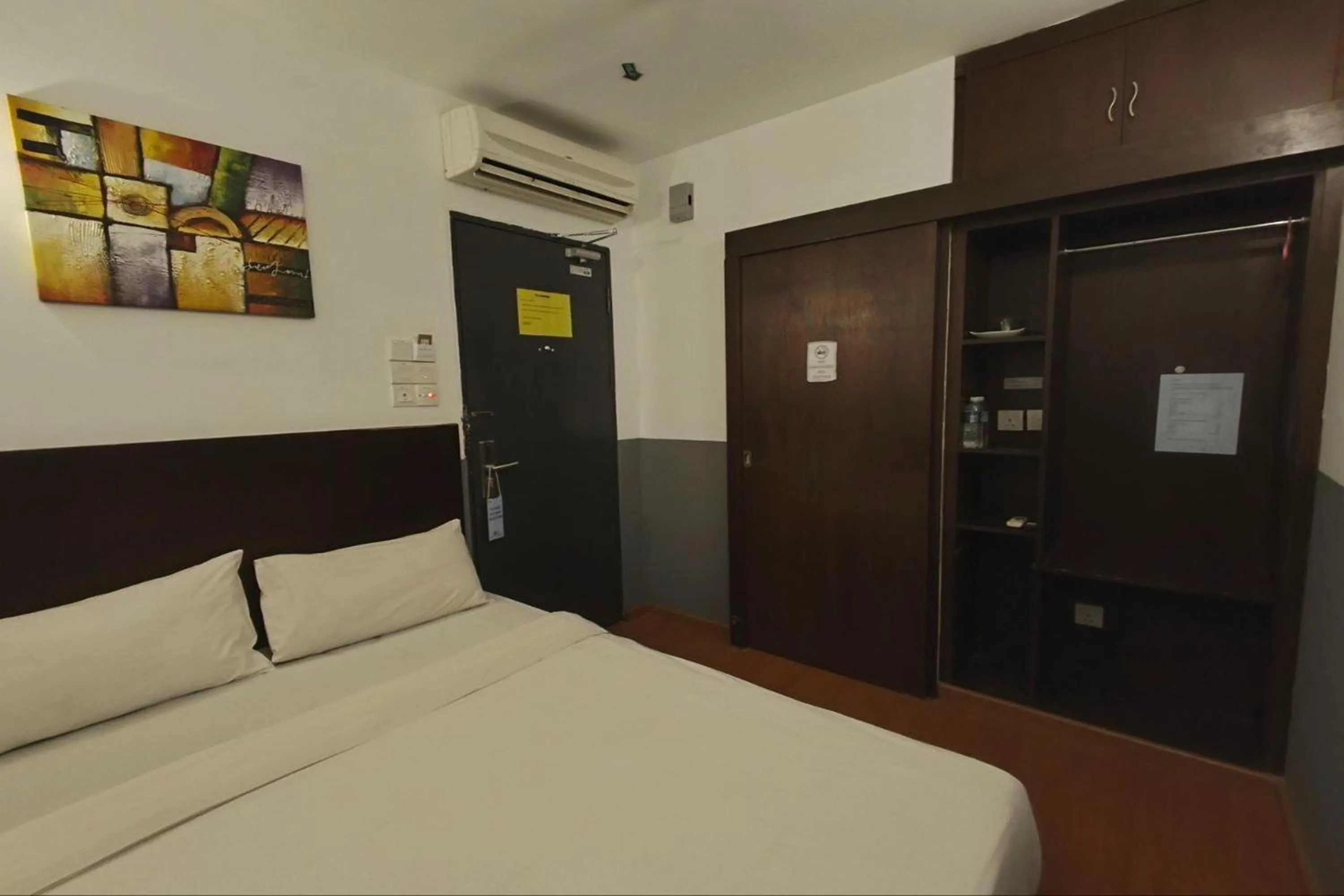 Bed in Hotel D'New 1 KK Sabah