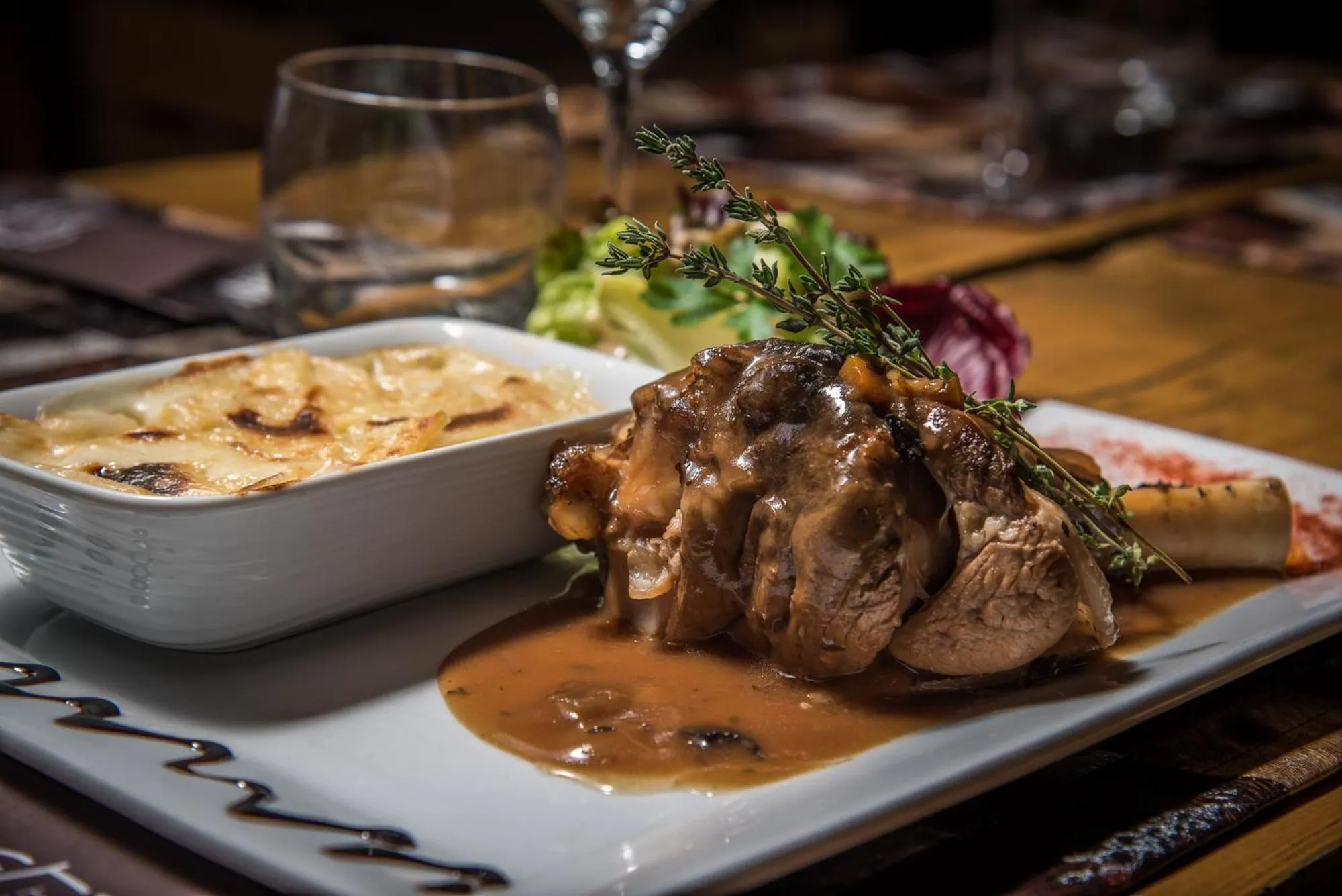 Restaurant/places to eat in Chalet Du Friolin