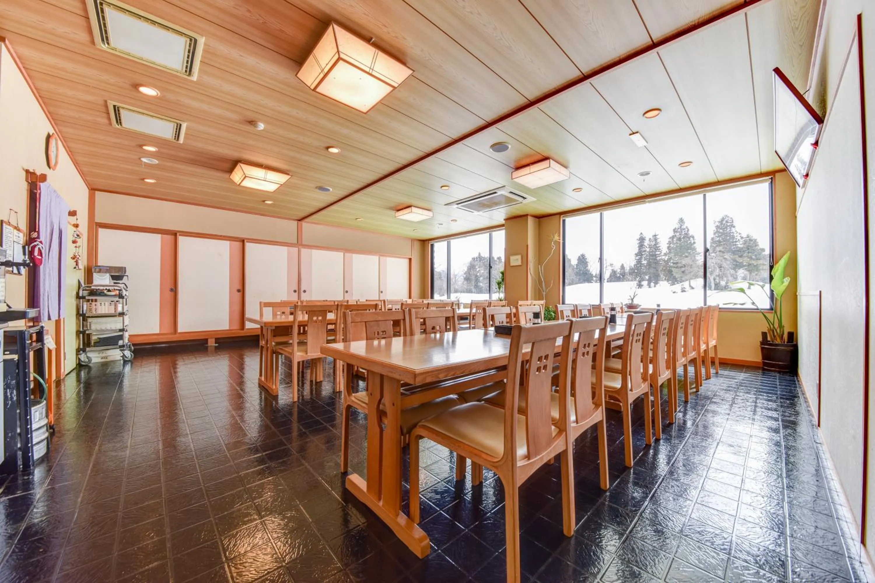 Restaurant/places to eat in Kanoe