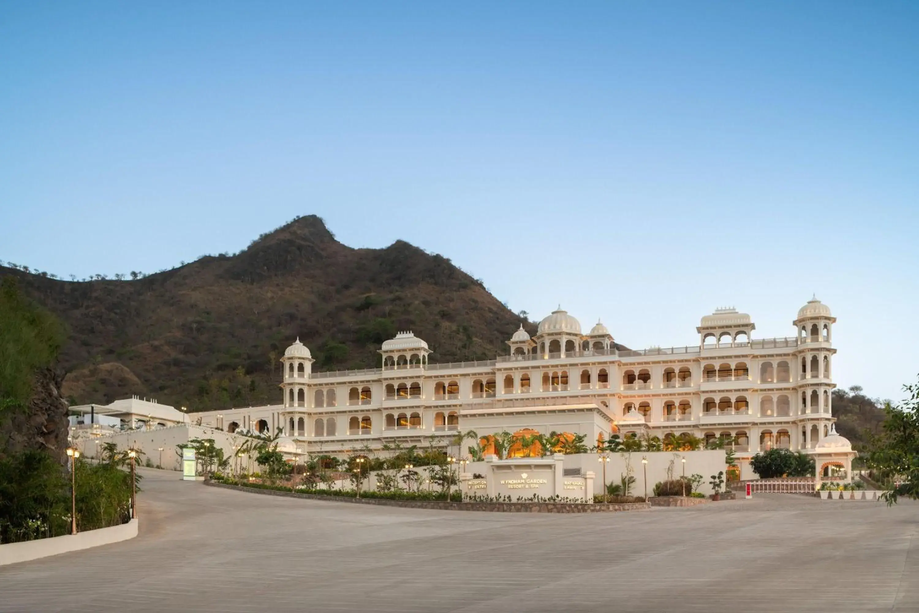 Wyndham Garden Udaipur Bhuwana Wyndham Garden Udaipur Bhuwana