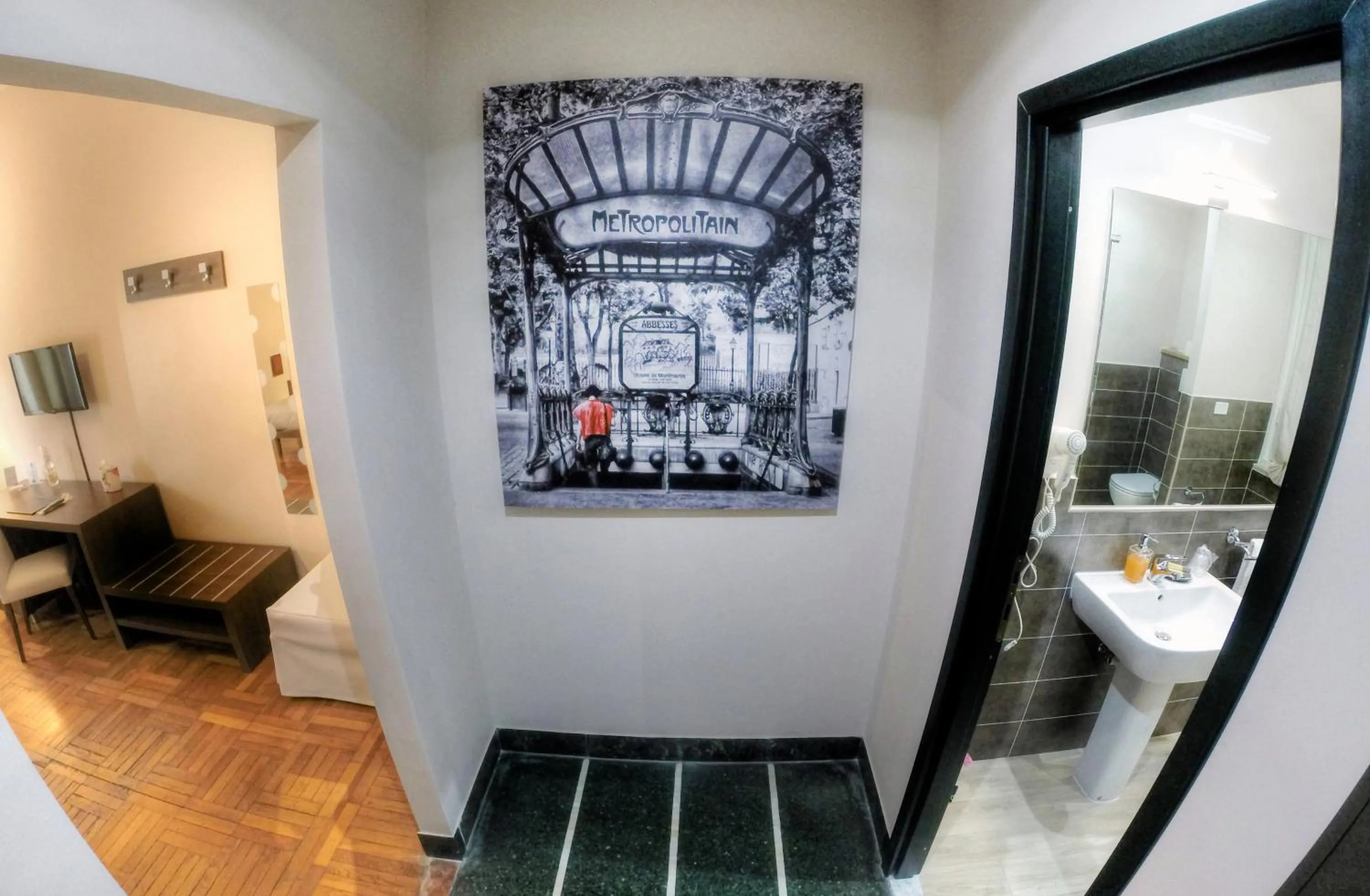Bathroom in VITTORIA ROOMS GuestHouse - the Original since 2015