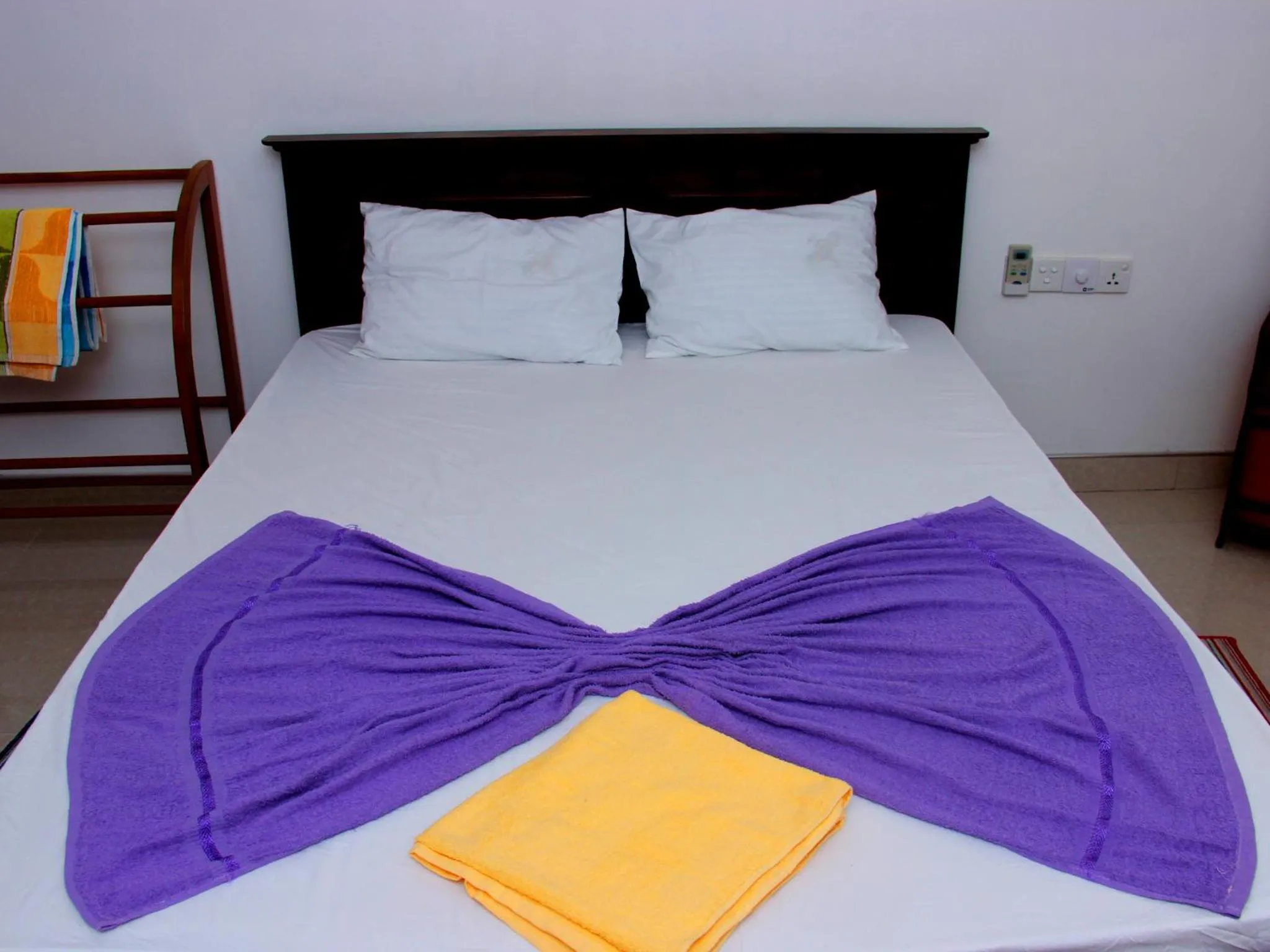 Standard Double Room with Fan in Heaven Star Rest