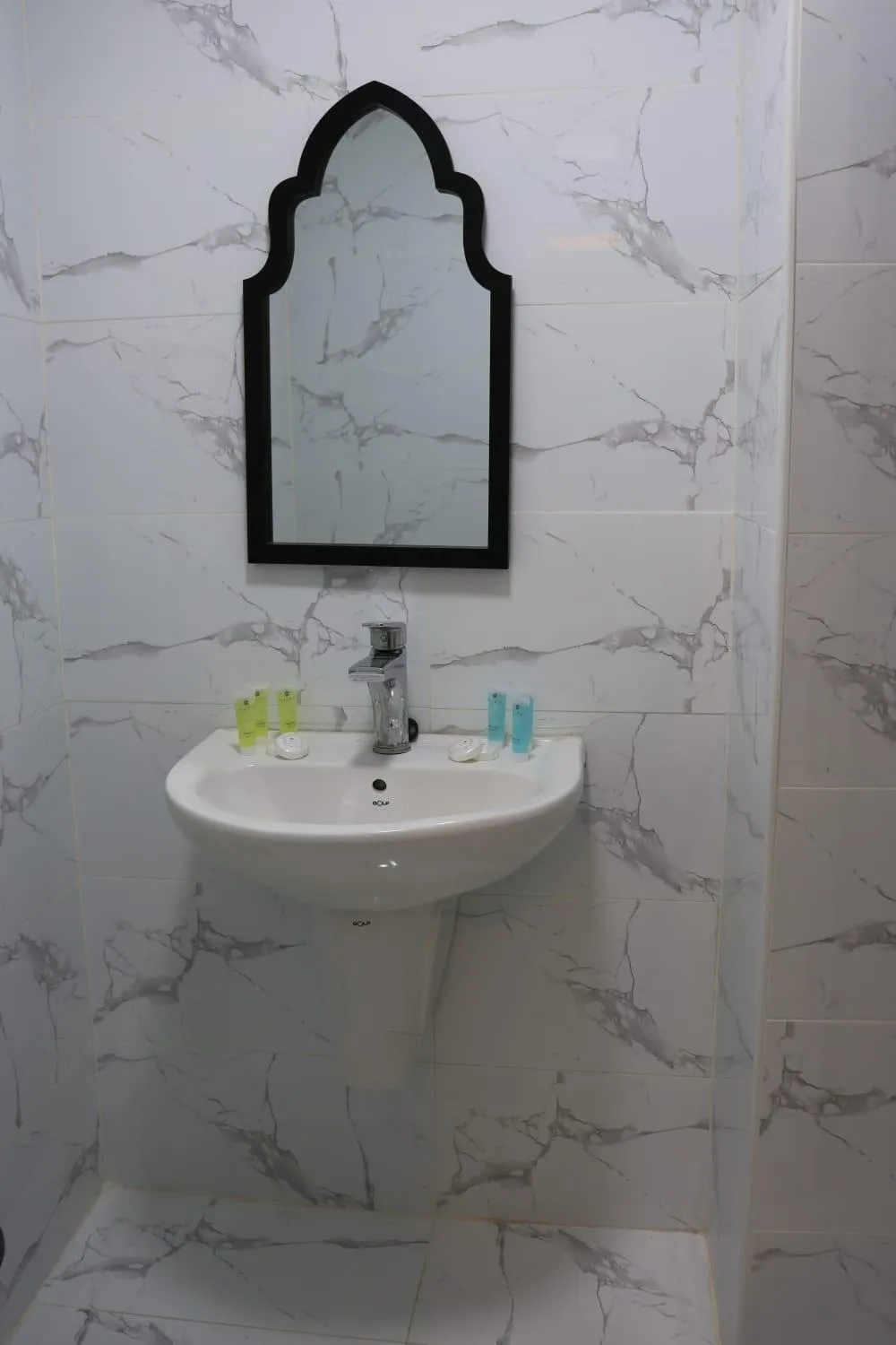 Bathroom in Rafi Hotel