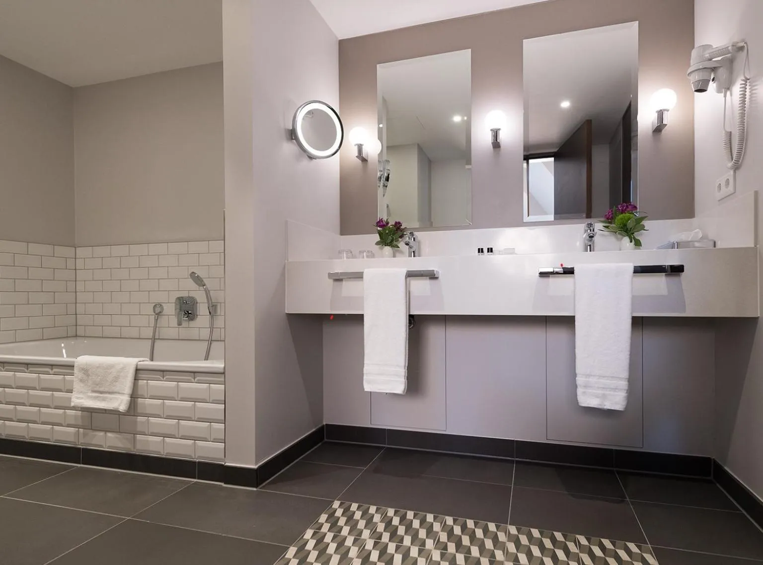 Bathroom in Hotel Am Fischmarkt