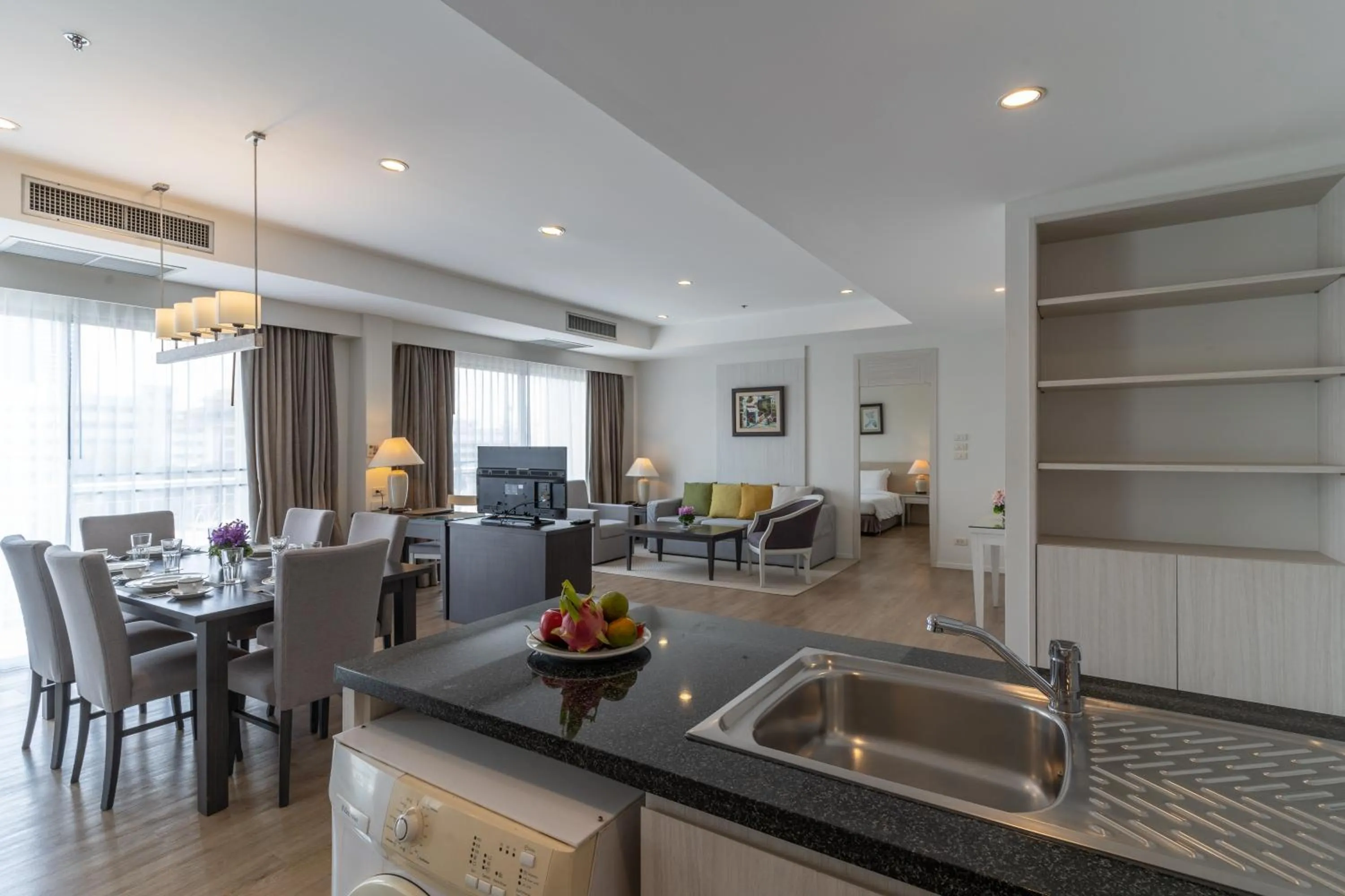 Living room in Classic Kameo Hotel and Serviced Apartments, Sriracha