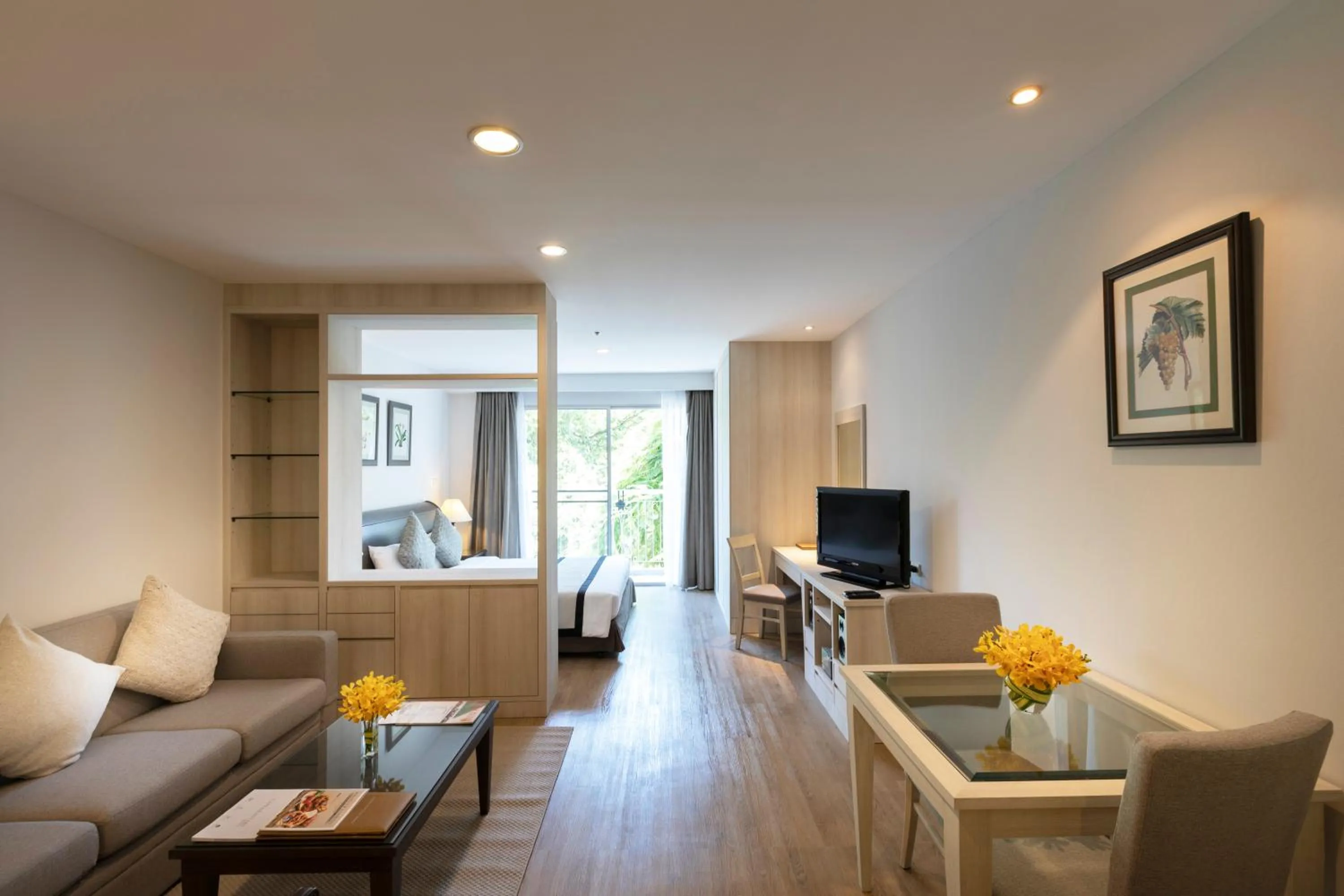 Living room in Classic Kameo Hotel and Serviced Apartments, Sriracha