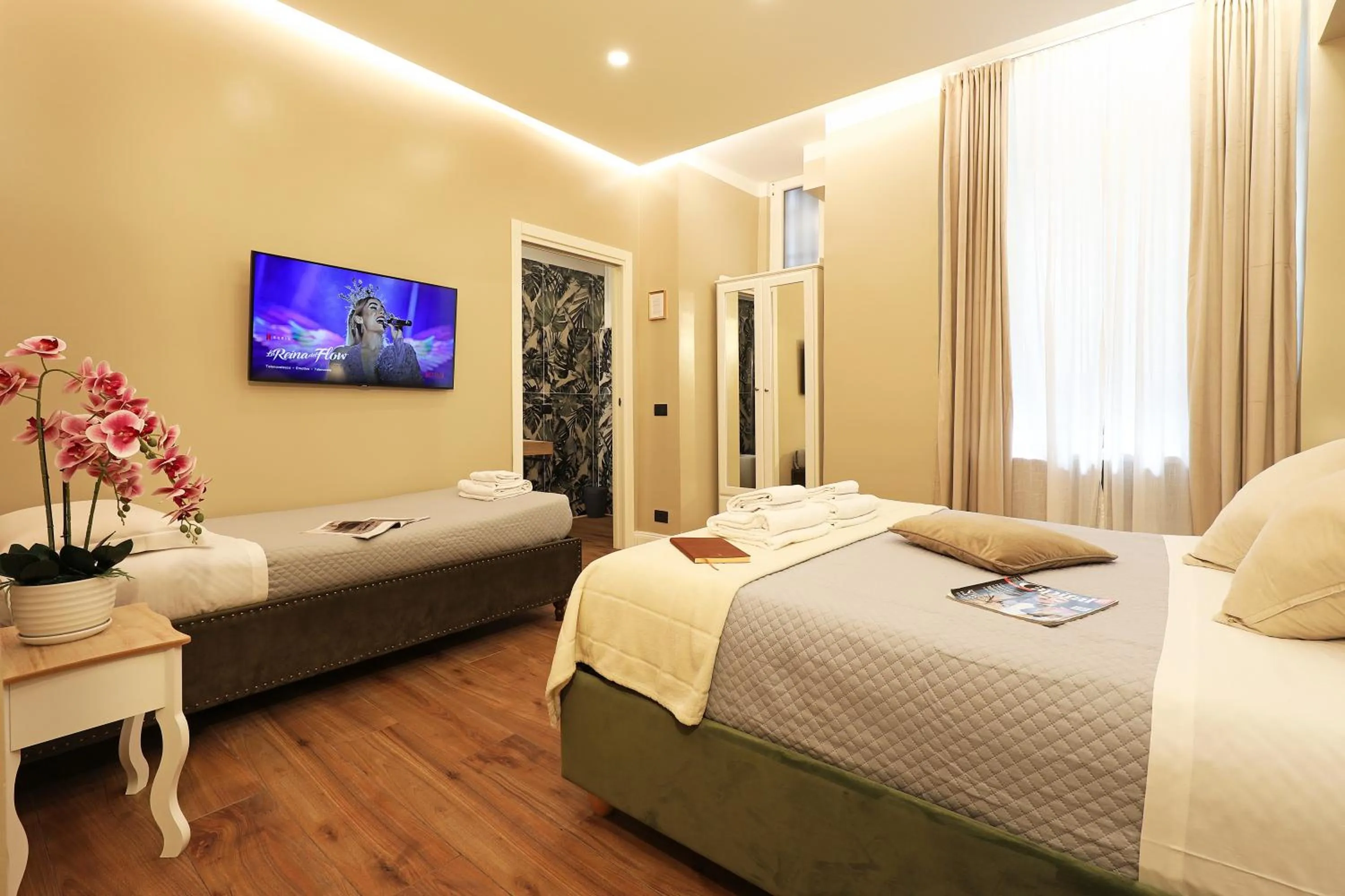 Bed in Grand Tour Rome Suites - Liberty Collection