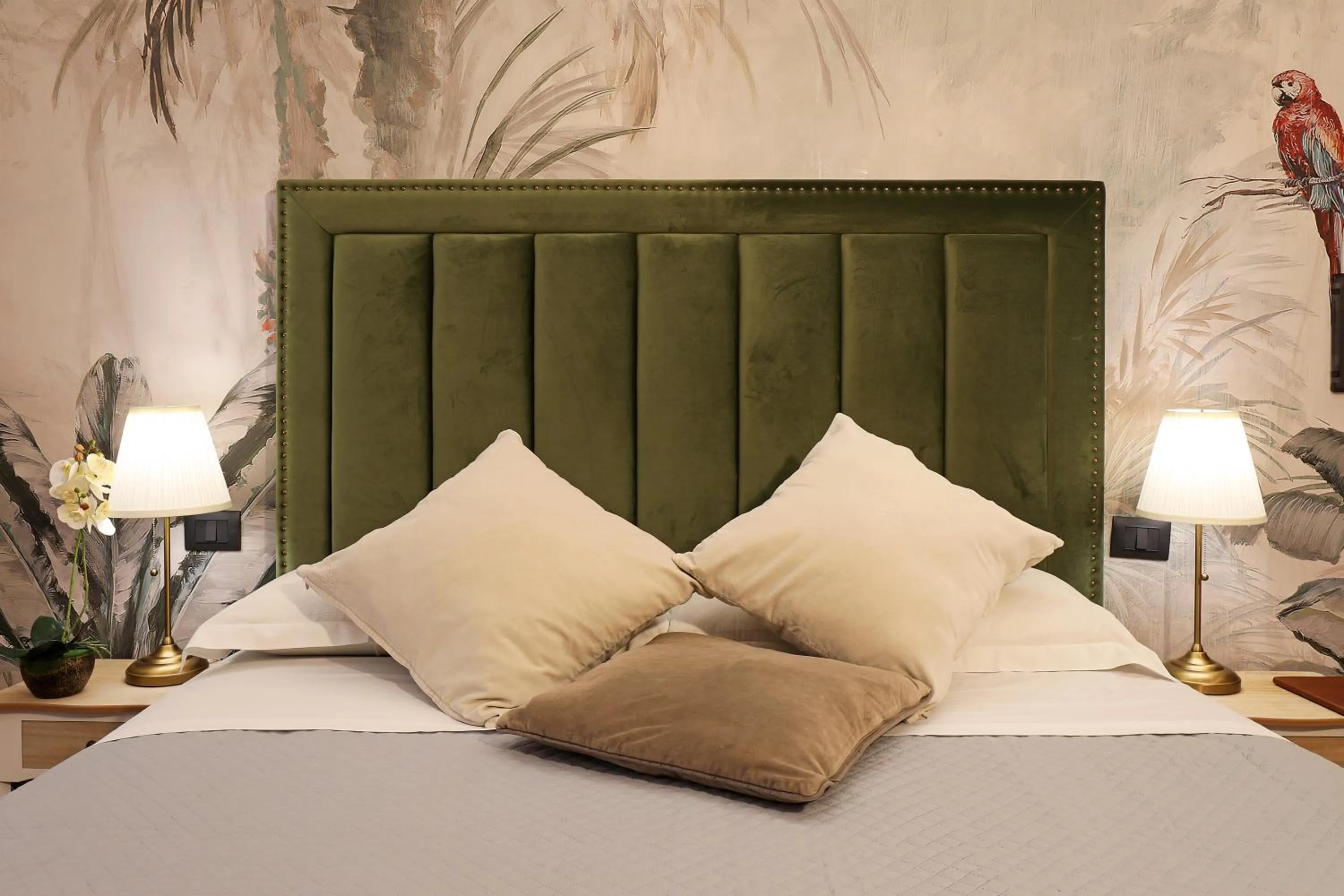 Bed in Grand Tour Rome Suites - Liberty Collection