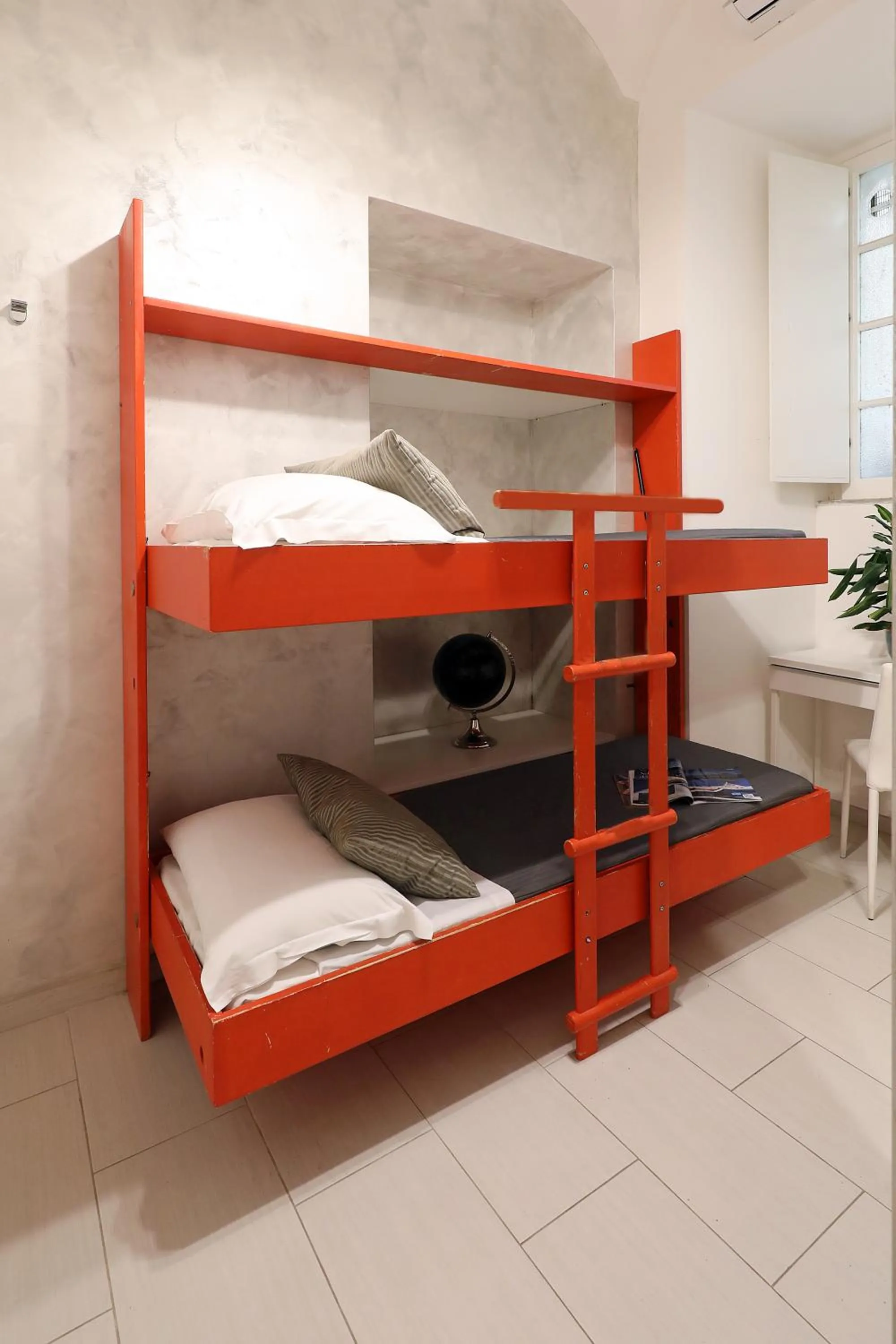 bunk bed, Bed in Grand Tour Rome Suites - Liberty Collection