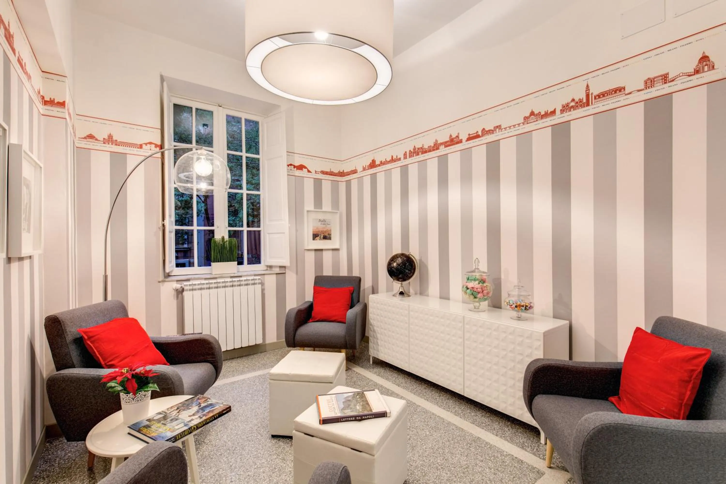 Living room in Grand Tour Rome Suites - Liberty Collection