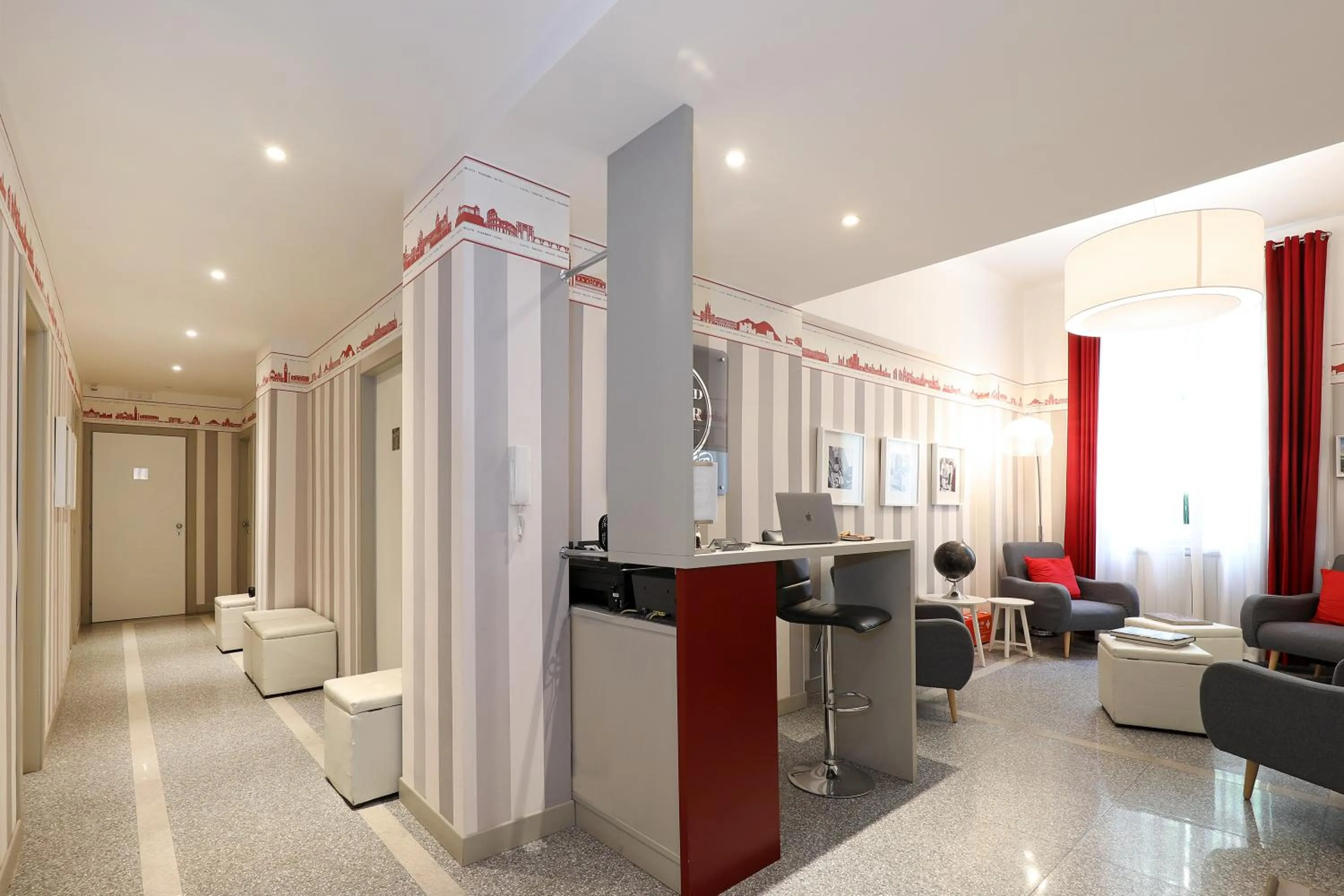 Lobby or reception in Grand Tour Rome Suites - Liberty Collection