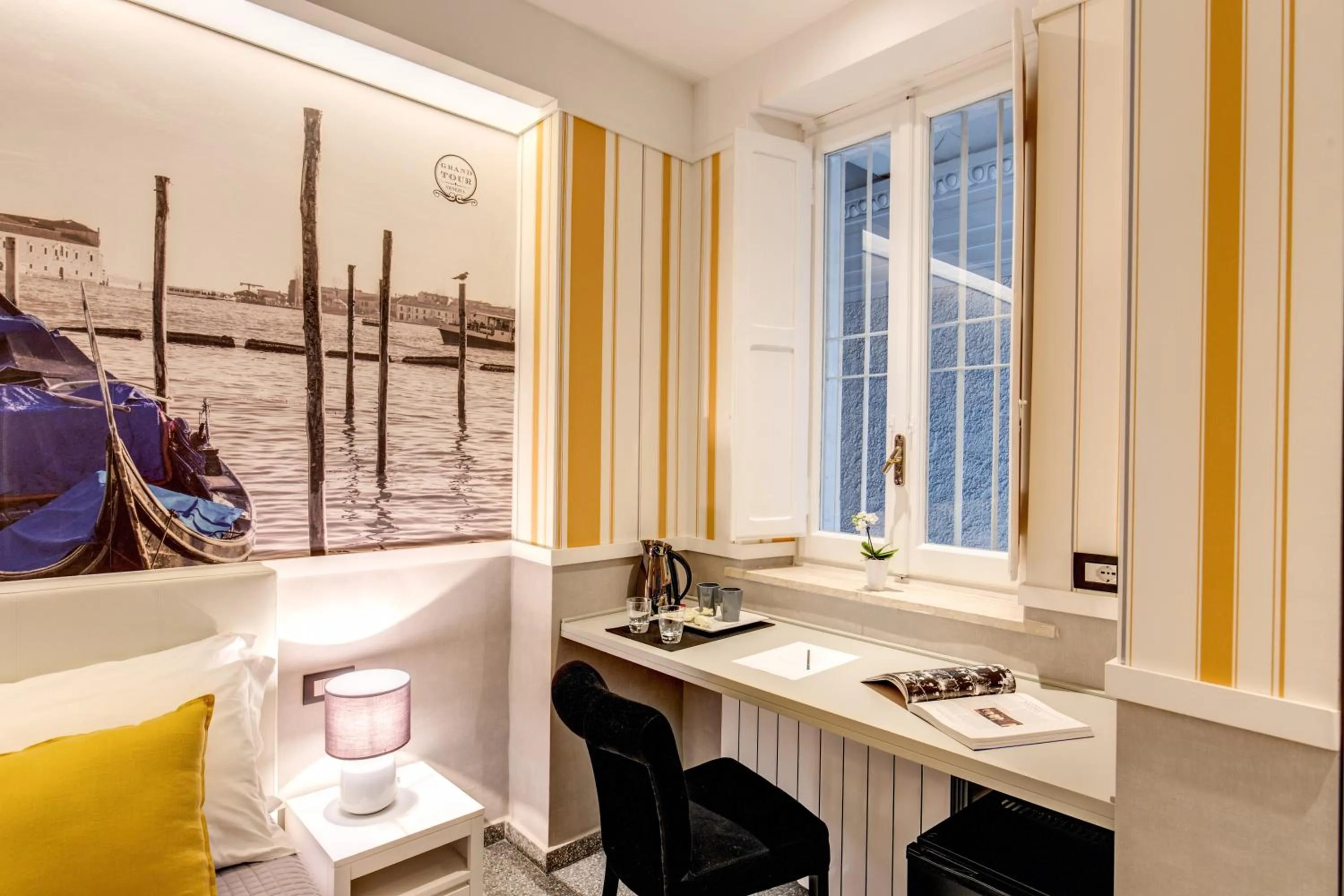 Photo of the whole room in Grand Tour Rome Suites - Liberty Collection