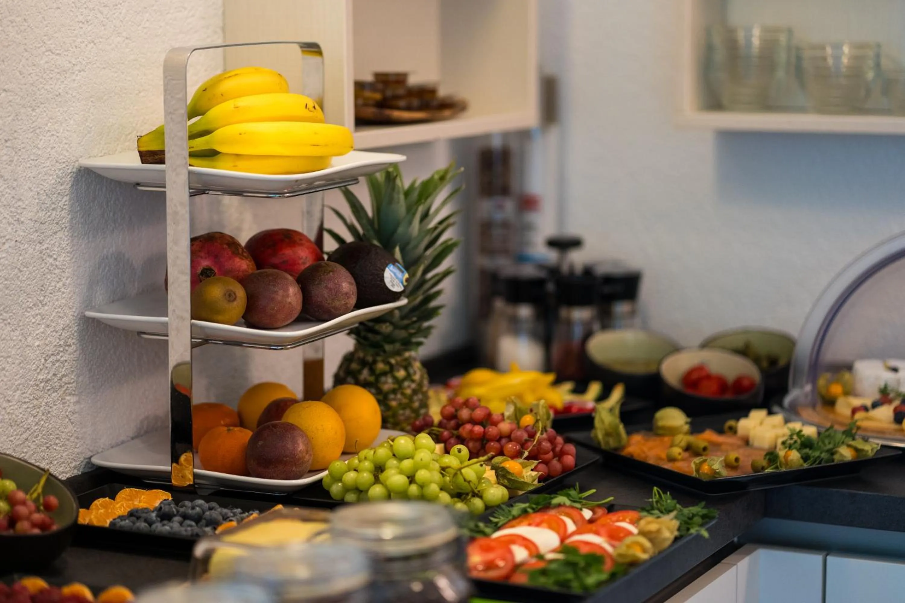 Buffet breakfast in B&B Outlet Hotel - Metzingen - Bad Urach - Free Parking