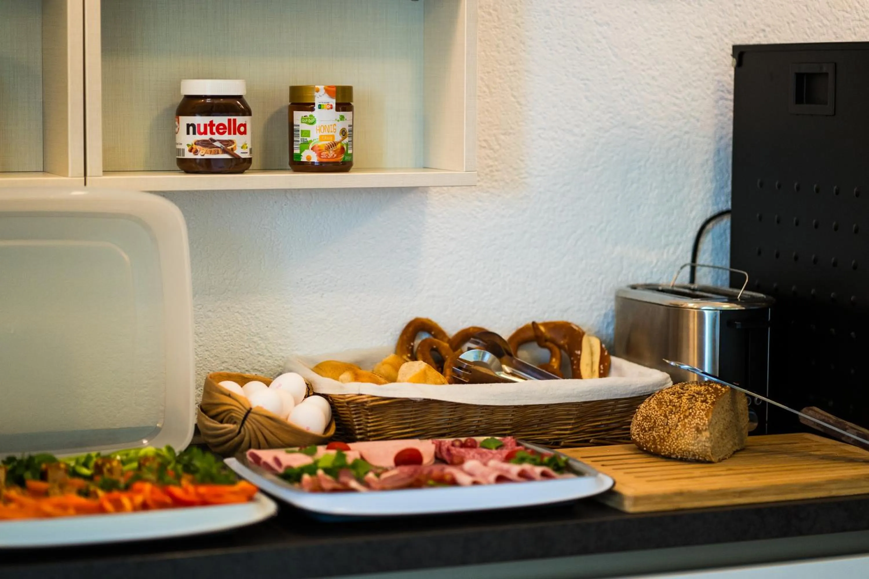 Buffet breakfast in B&B Outlet Hotel - Metzingen - Bad Urach - Free Parking