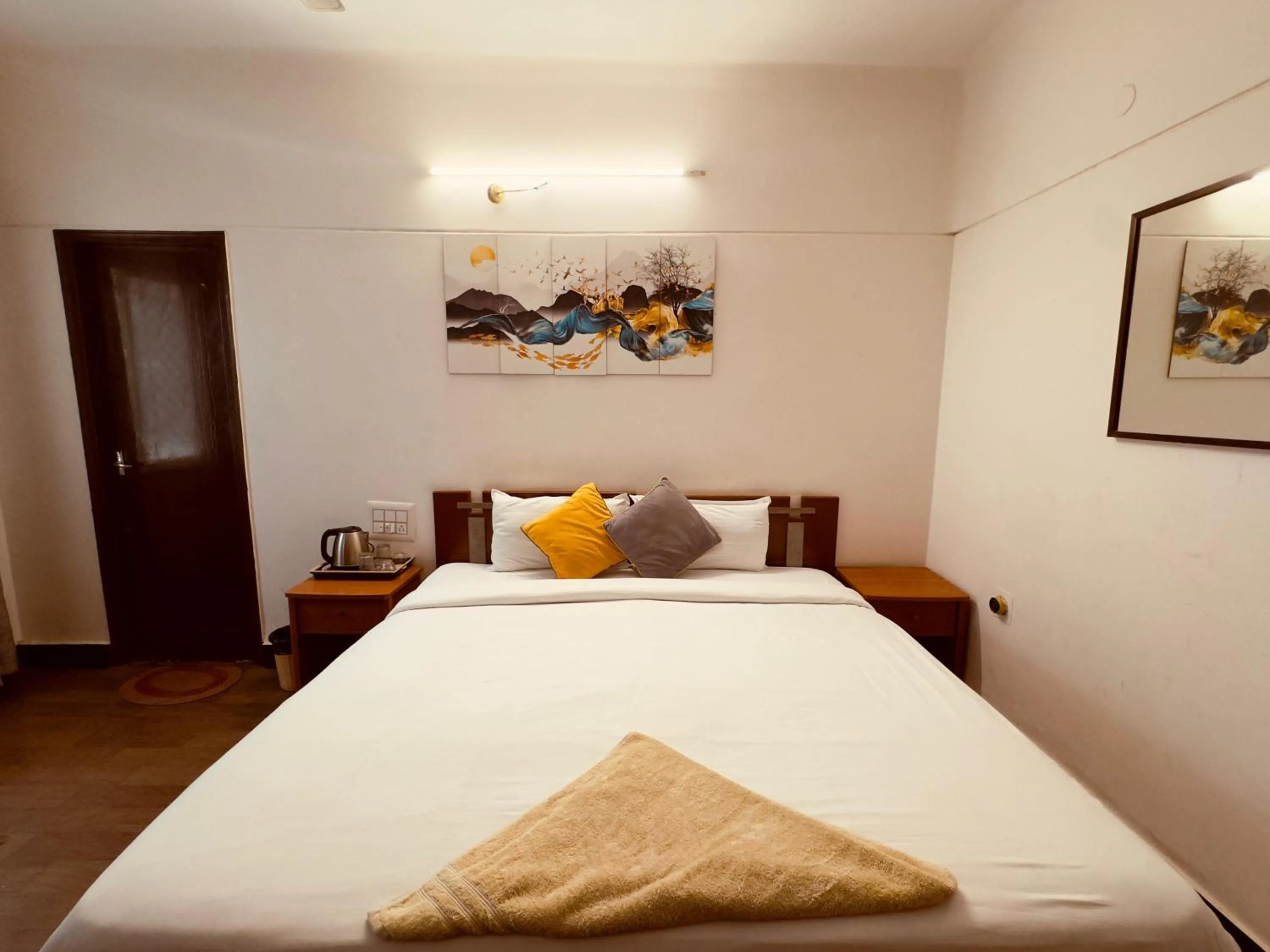 Bed in Cosy Banjara Guest House