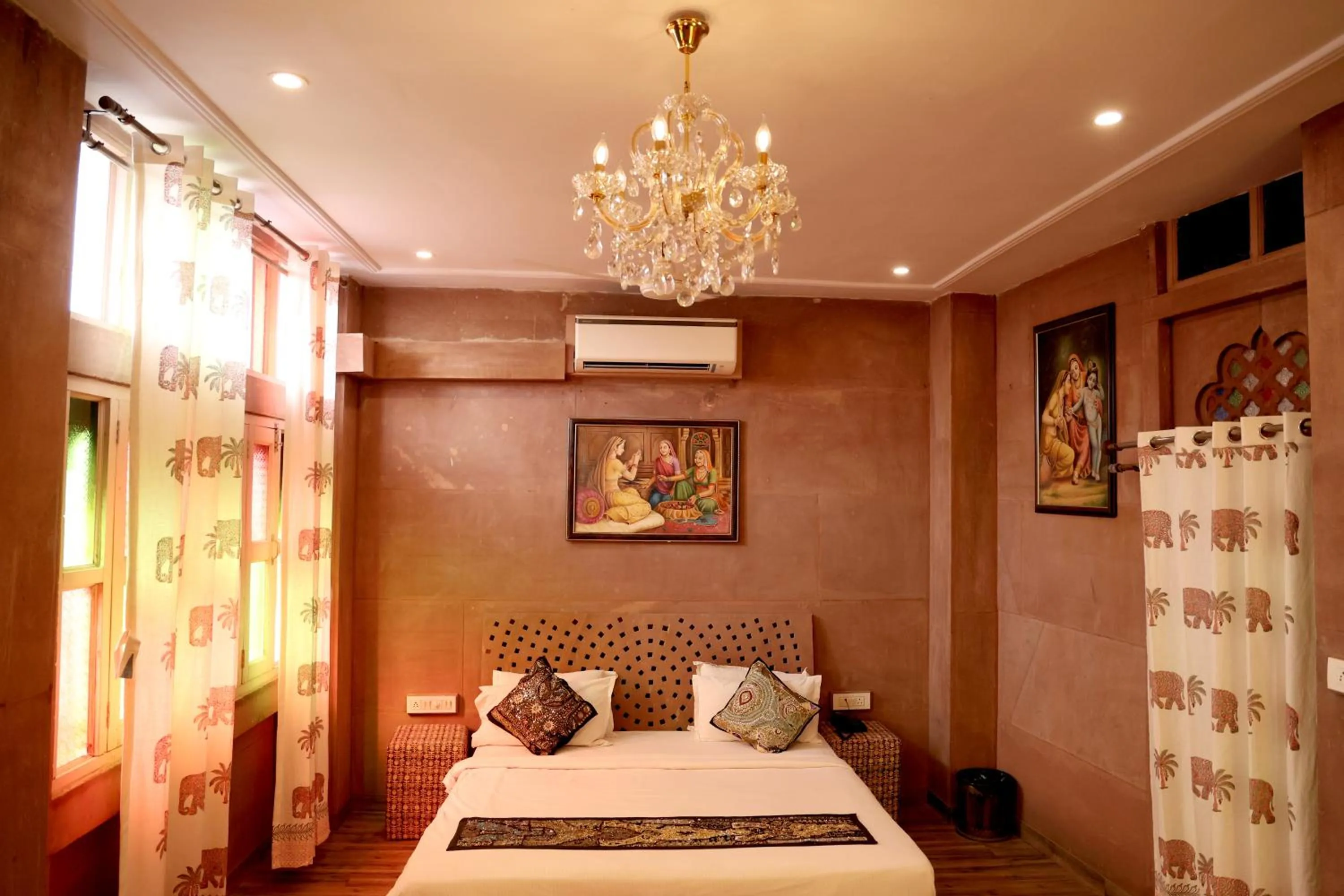 Bedroom, Bed in Rani Mahal