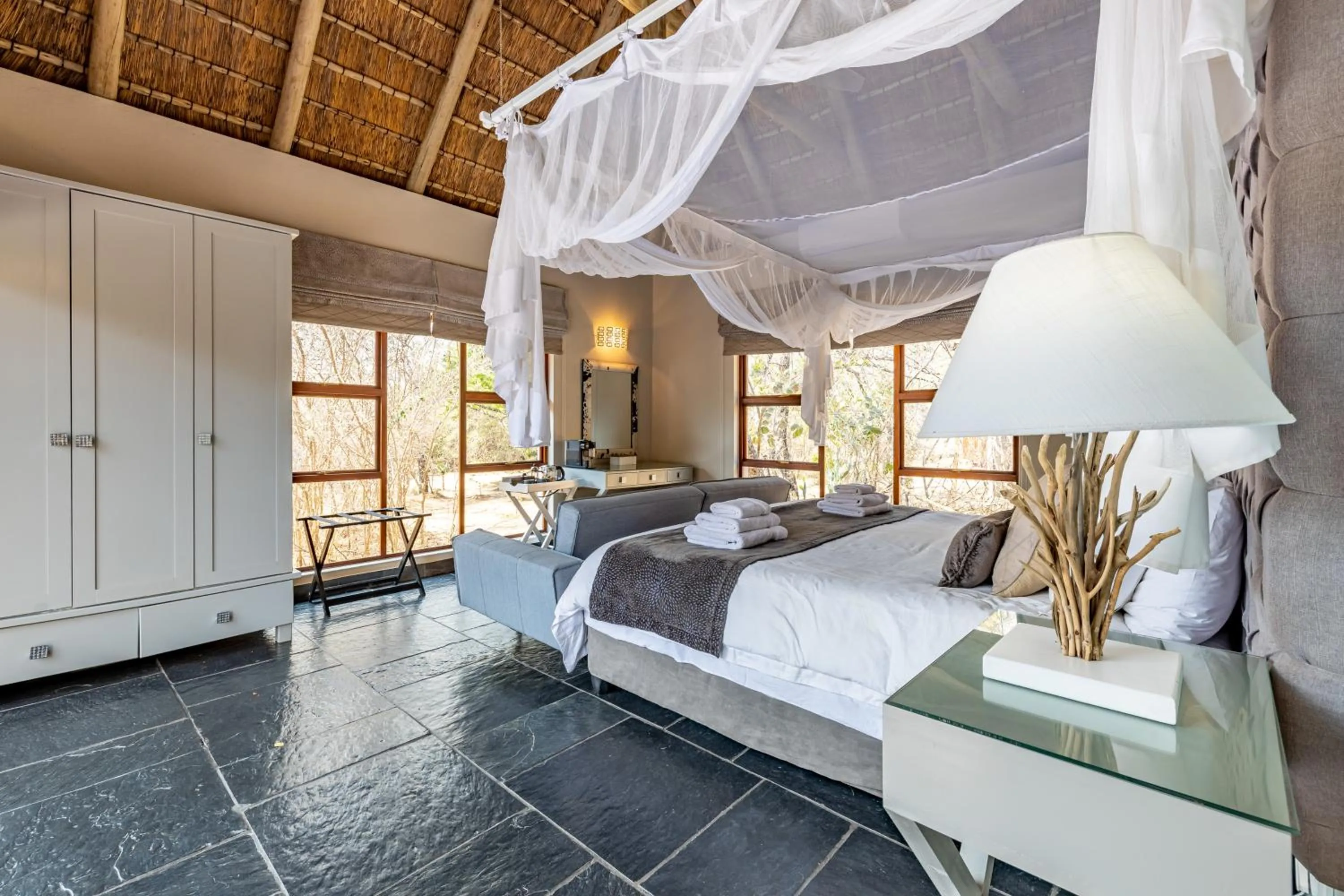 Bedroom, Bed in Kusudalweni Safari Lodge and Spa