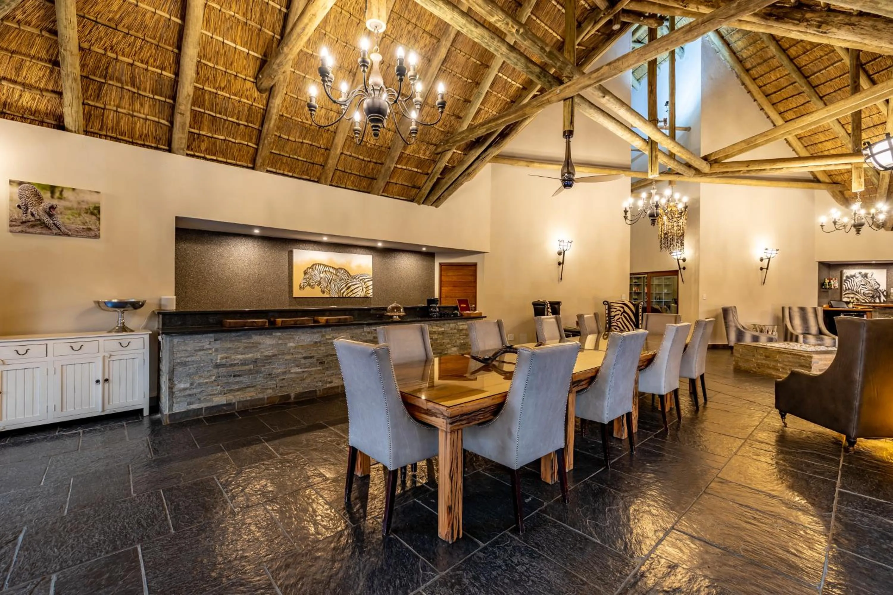 Restaurant/places to eat in Kusudalweni Safari Lodge and Spa