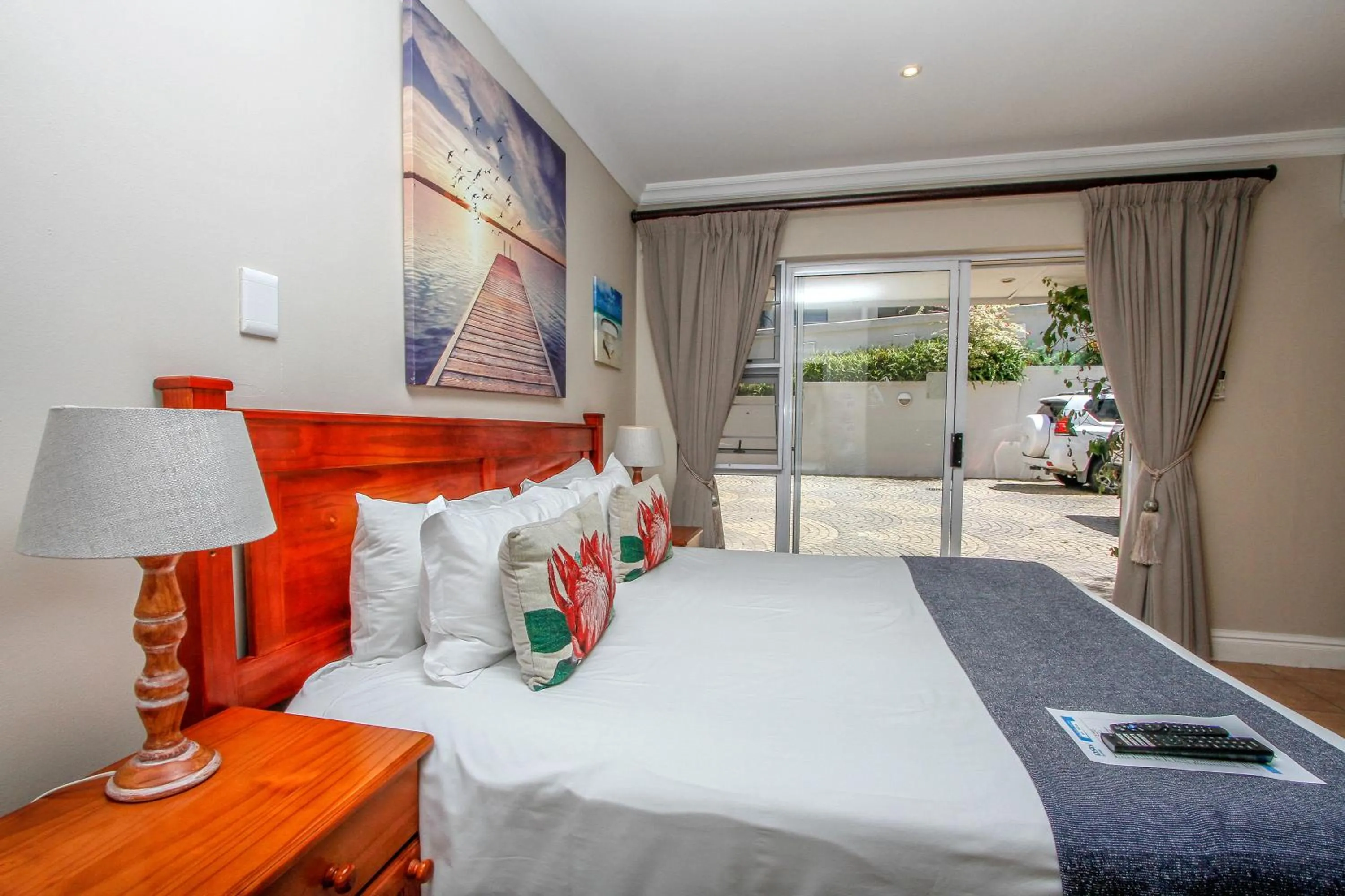 Bed in The Sandringham Bed & Breakfast and Self-Catering