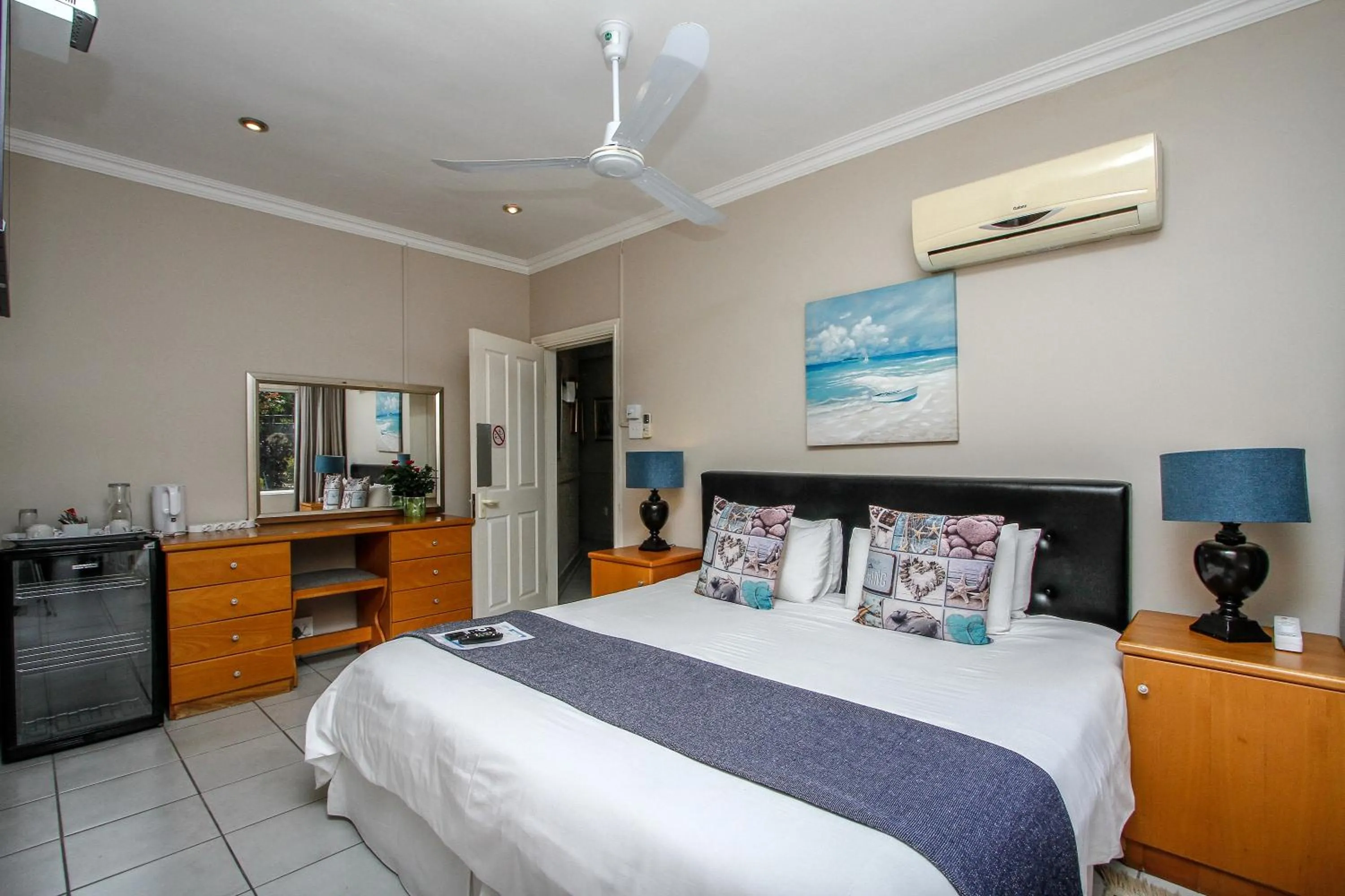 Bedroom, Bed in The Sandringham Bed & Breakfast and Self-Catering