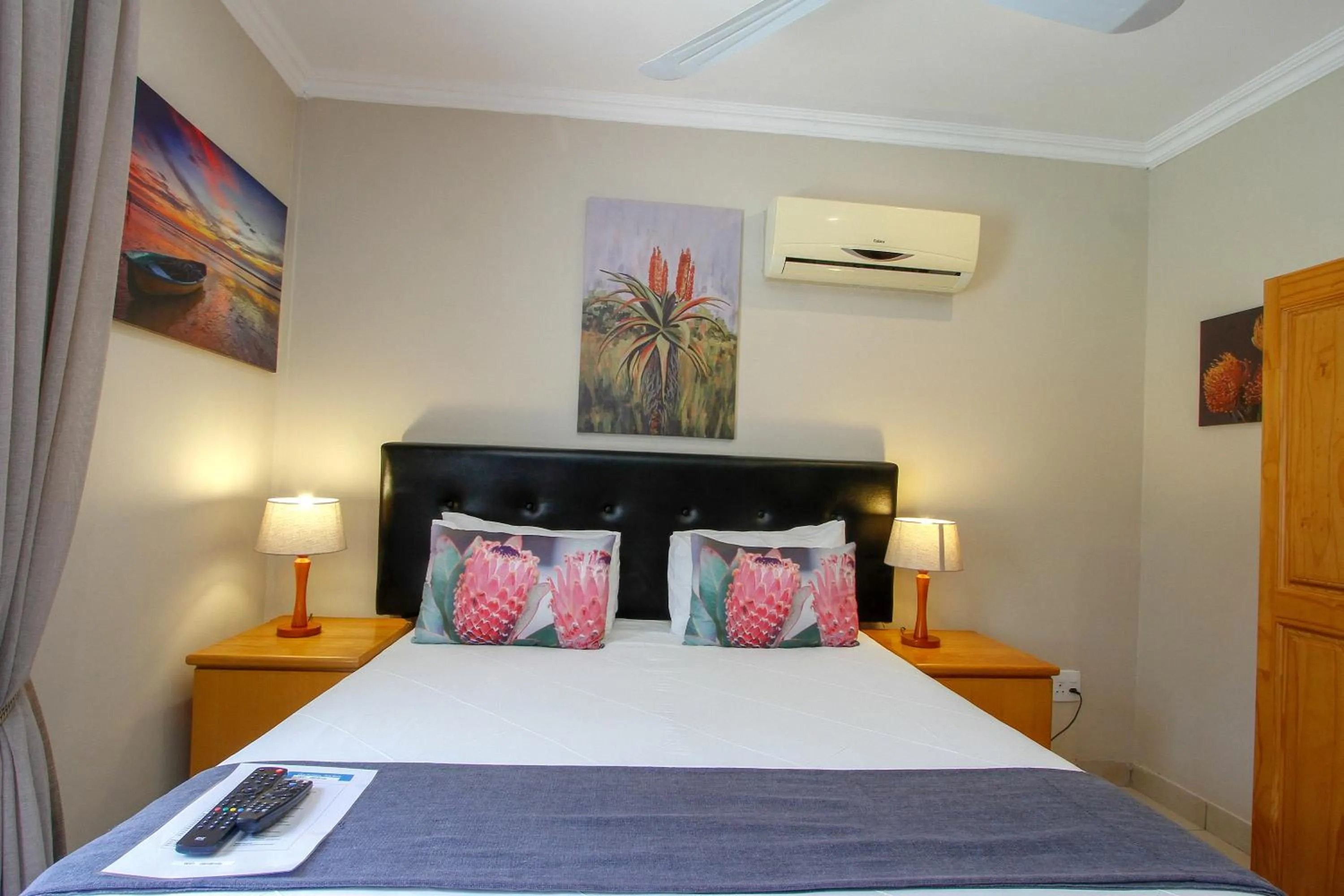 Bedroom, Bed in The Sandringham Bed & Breakfast and Self-Catering