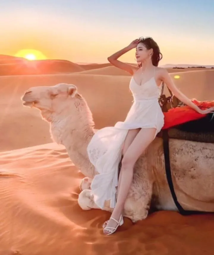 Merzouga Luxury Camp