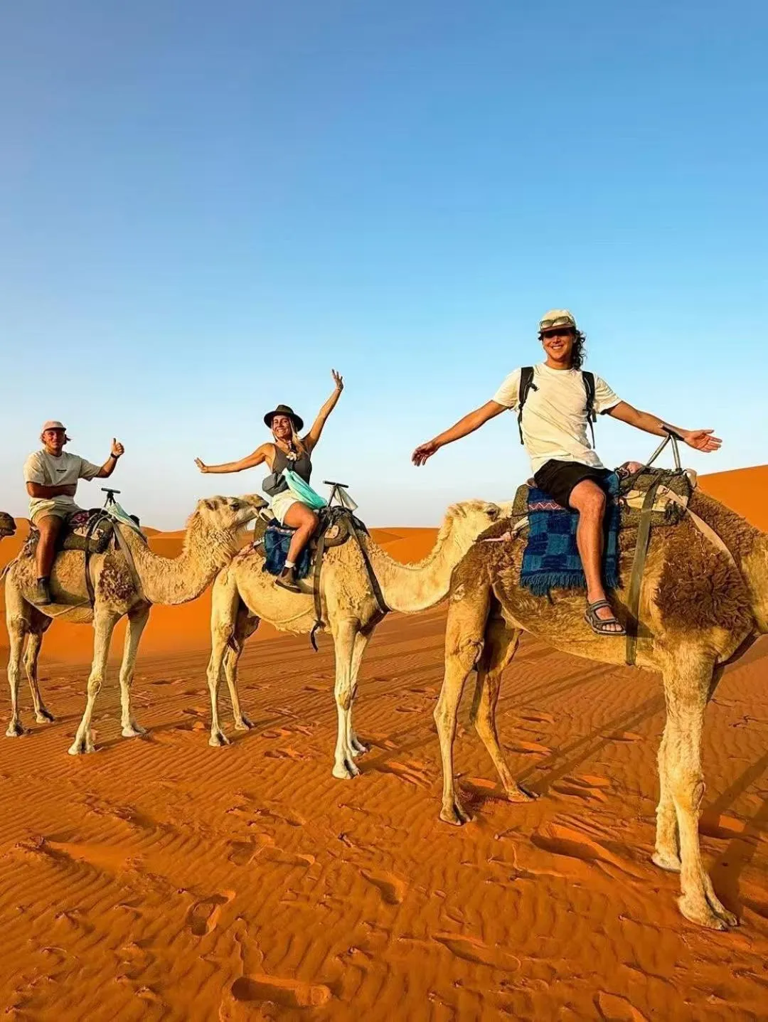 Merzouga Luxury Camp