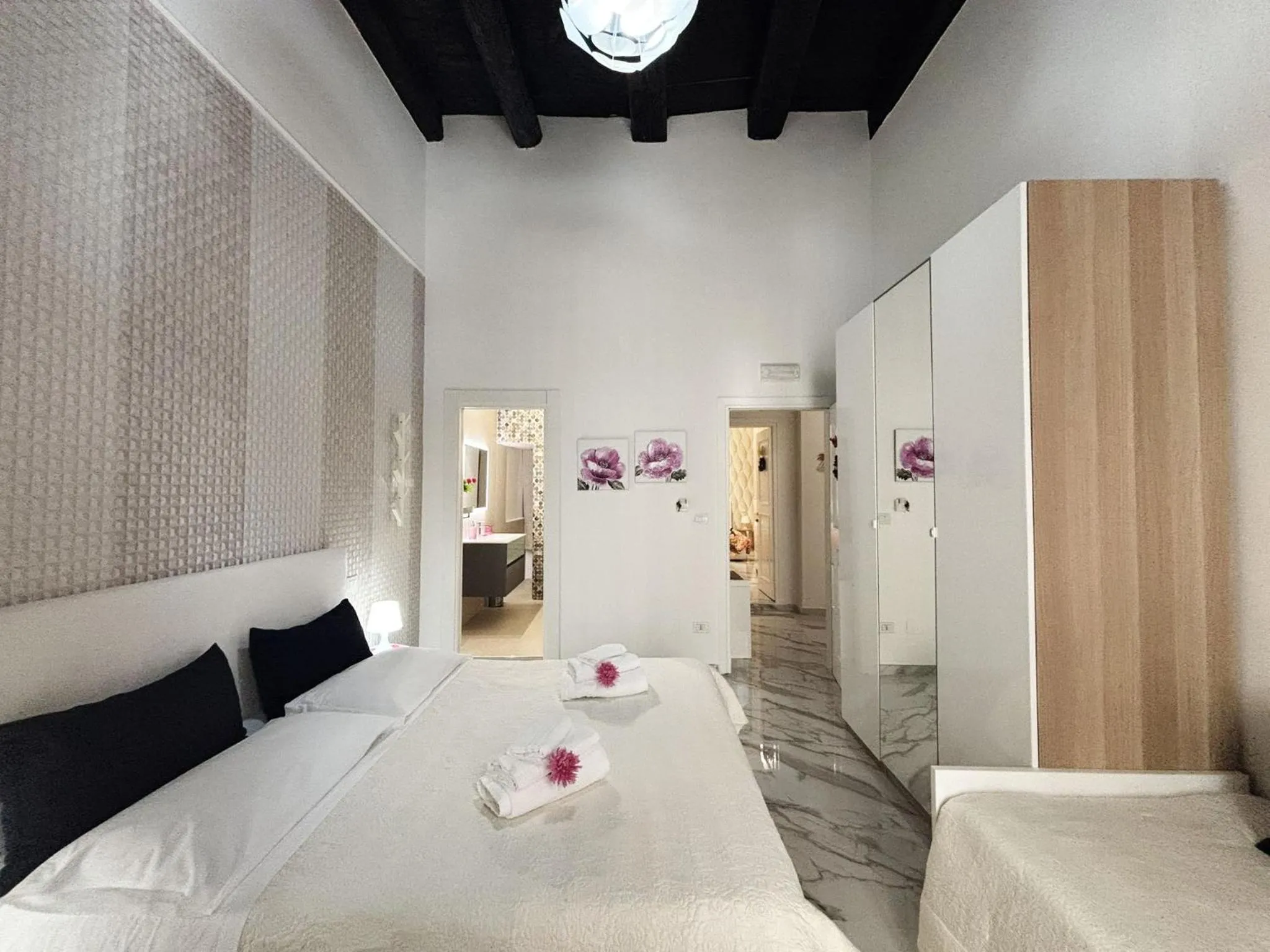 Photo of the whole room, Bed in B&B Dei Mercanti