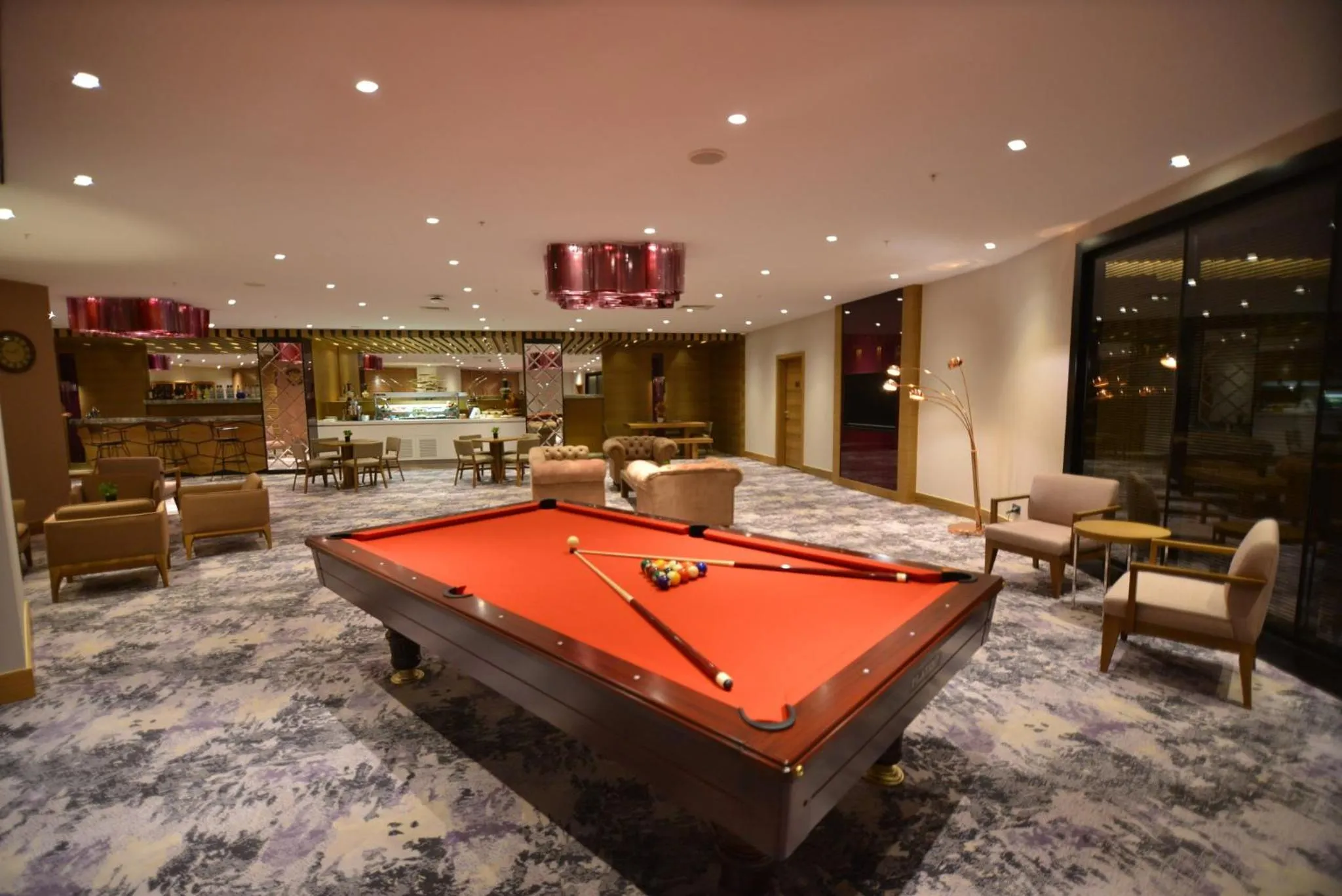 Billiard in Crowne Plaza Florya Istanbul by IHG