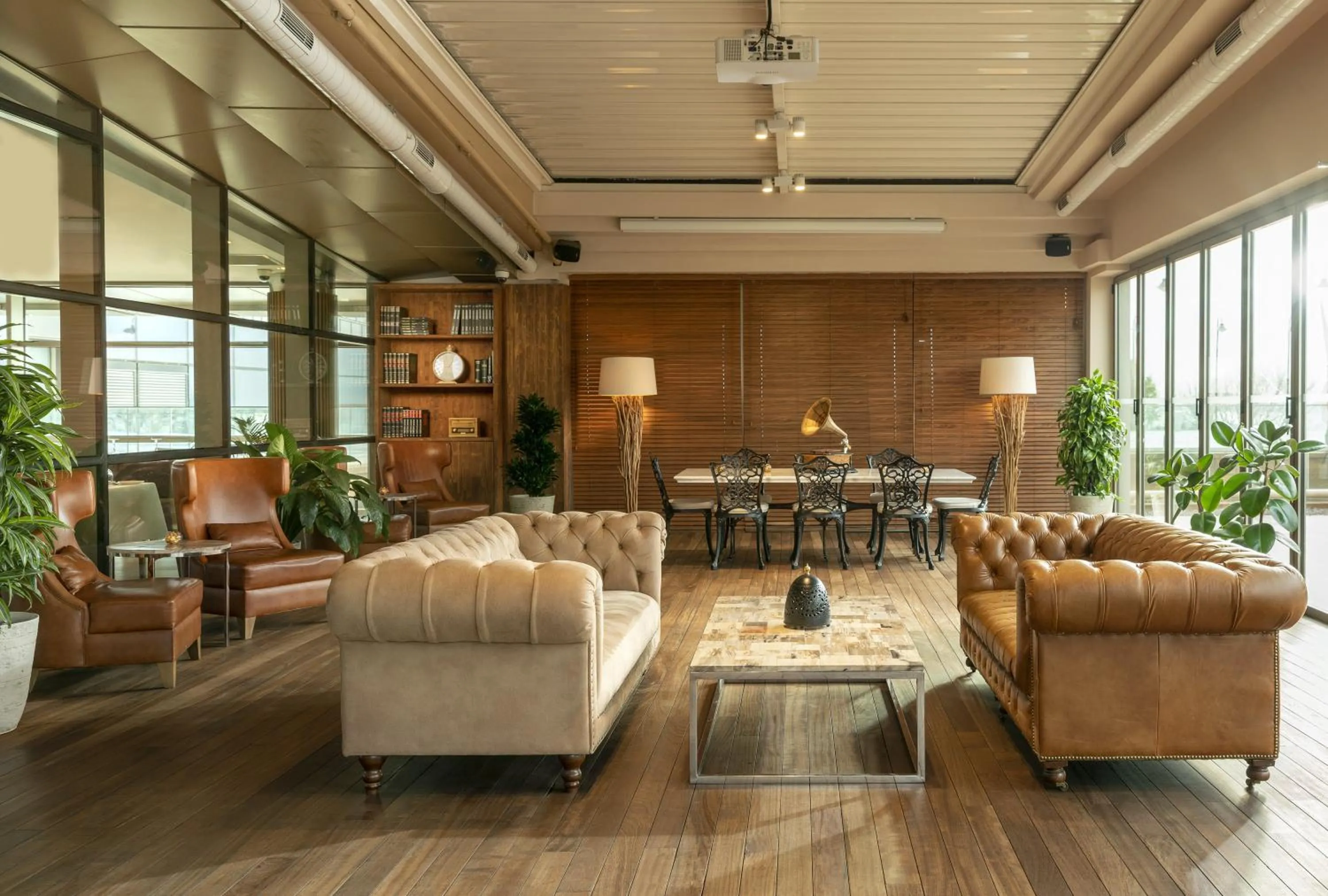 Restaurant/places to eat in Crowne Plaza Florya Istanbul by IHG