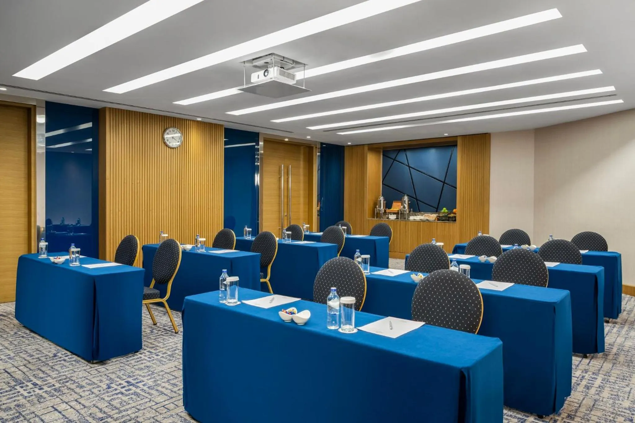 Meeting/conference room in Crowne Plaza Florya Istanbul by IHG