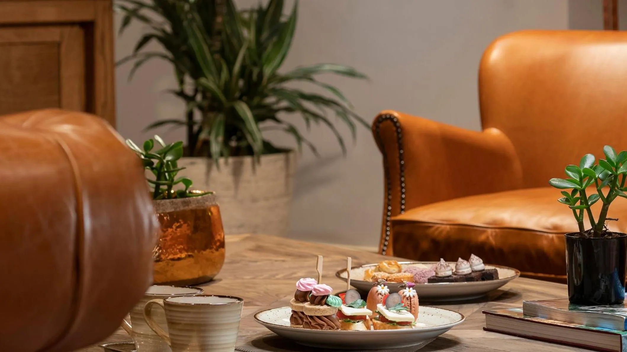 Lounge or bar in Crowne Plaza Florya Istanbul by IHG