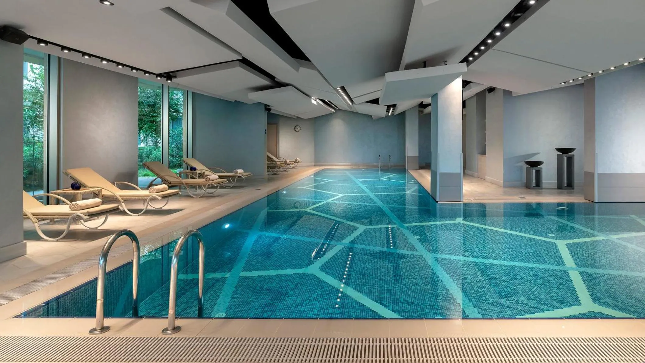 Swimming pool in Crowne Plaza Florya Istanbul by IHG