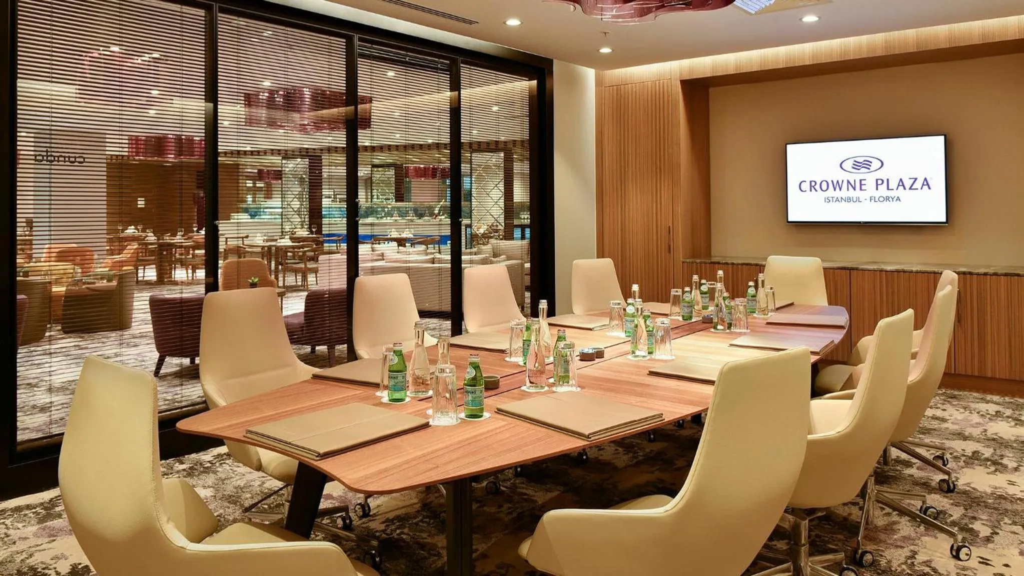 Meeting/conference room in Crowne Plaza Florya Istanbul by IHG