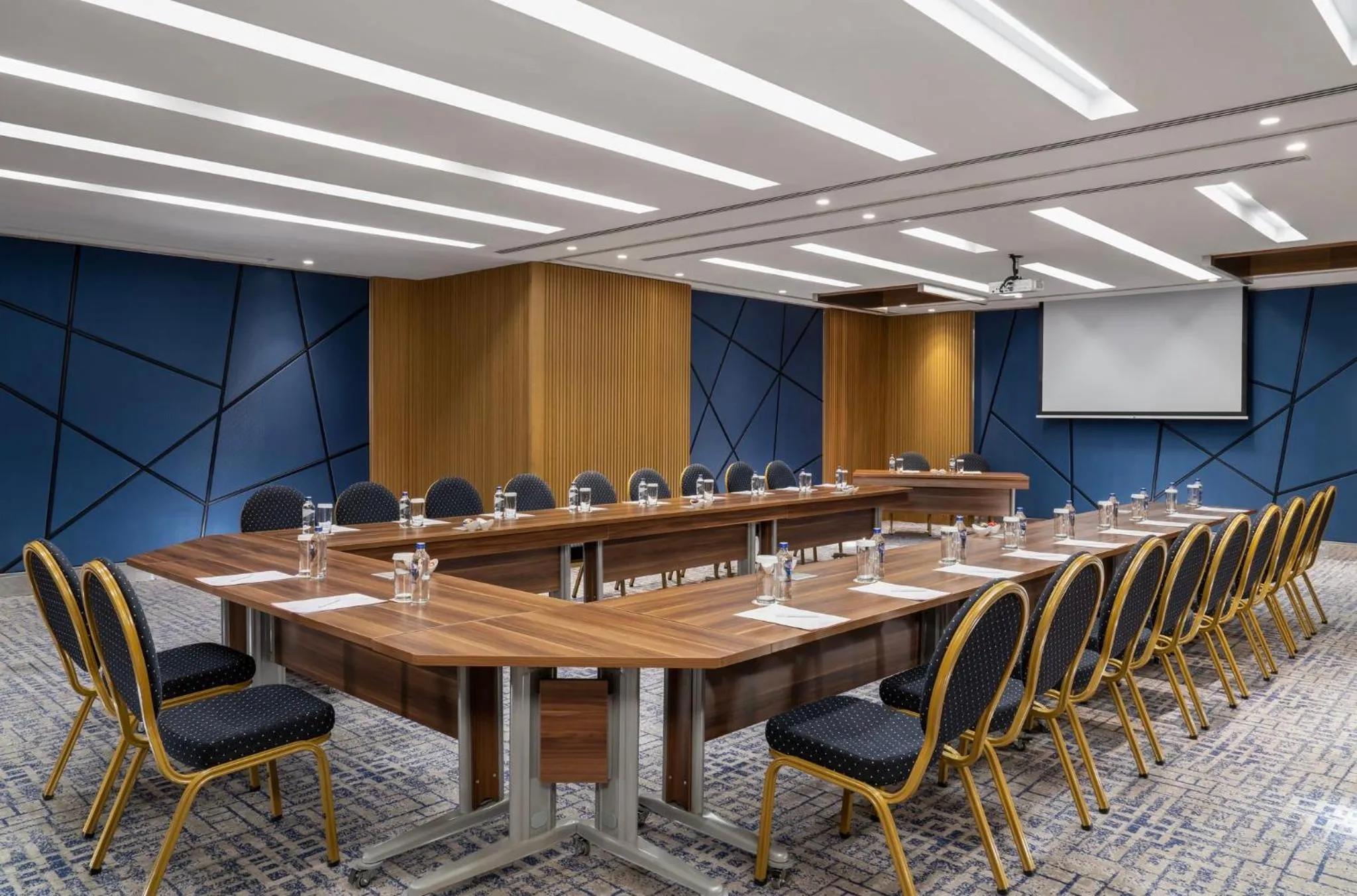 Meeting/conference room in Crowne Plaza Florya Istanbul by IHG