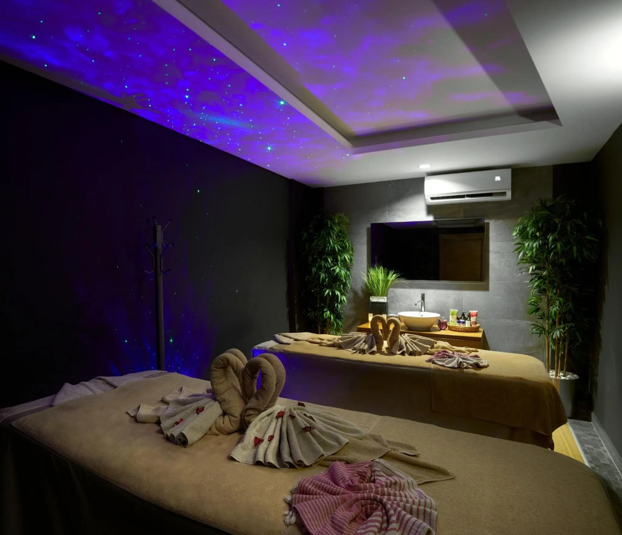 Fitness centre/facilities, Bed in Holiday Inn Istanbul - Kadikoy by IHG