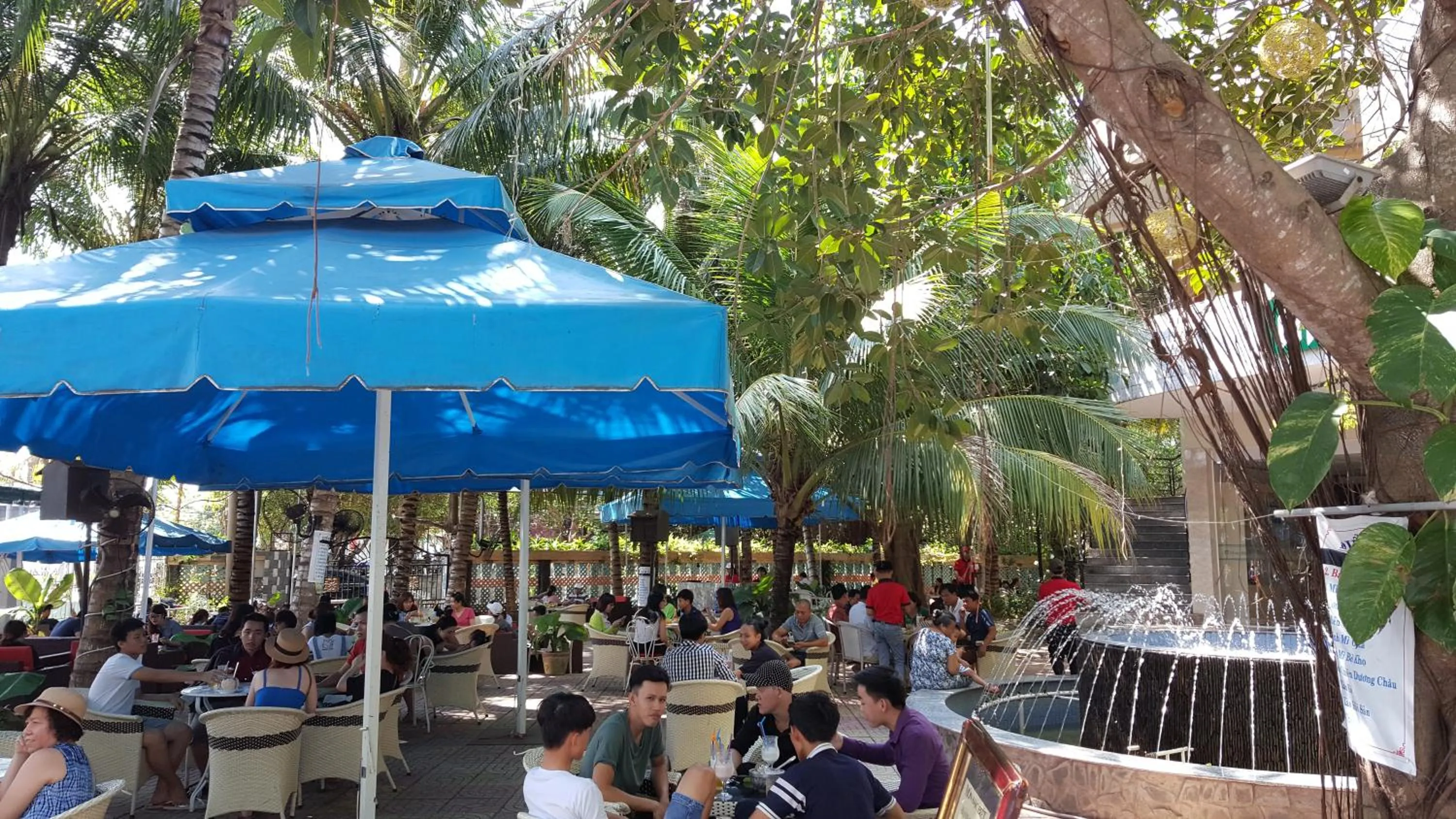 Restaurant/places to eat in Nhat Minh Hotel