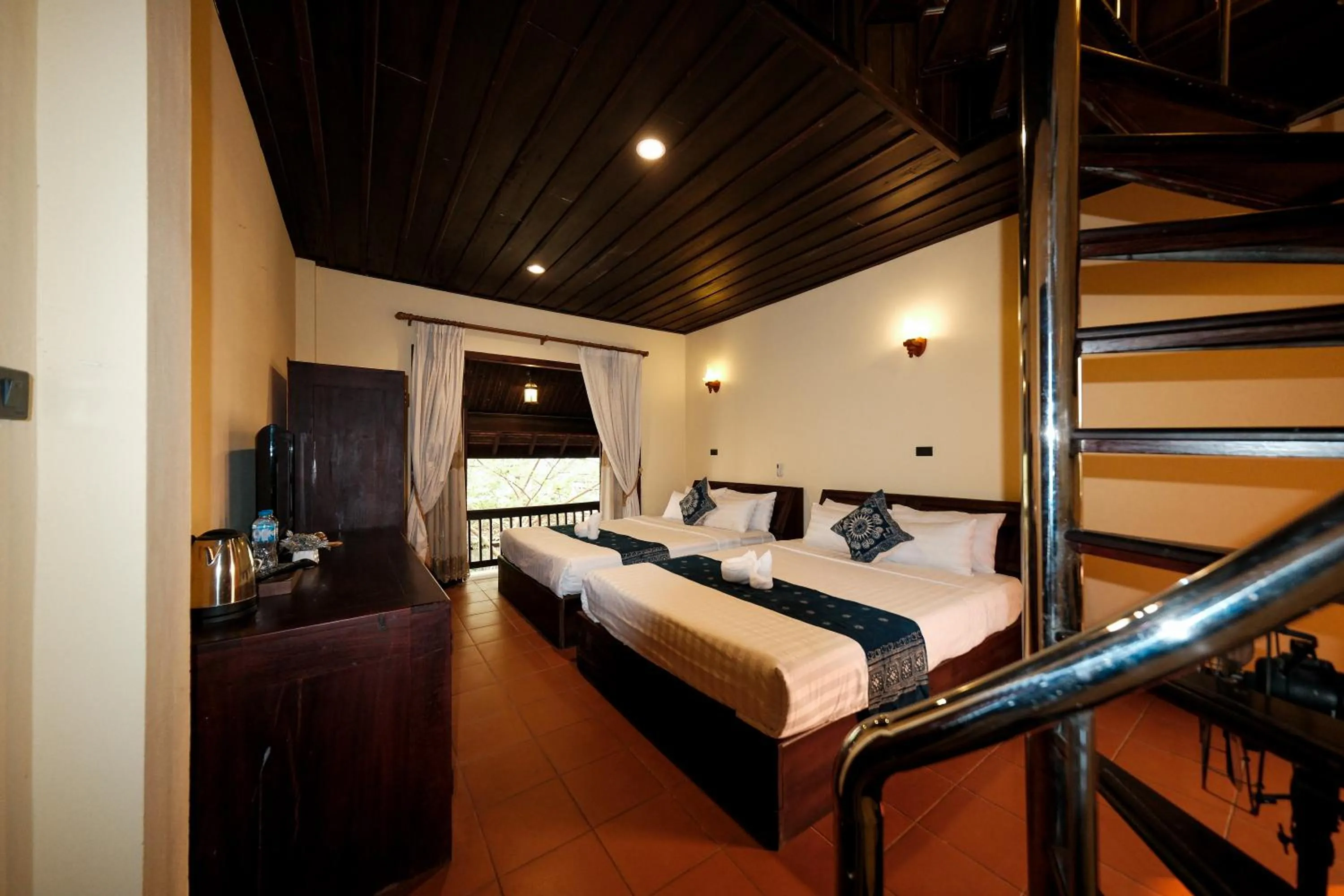 Twin Room in Bualuang Hotel