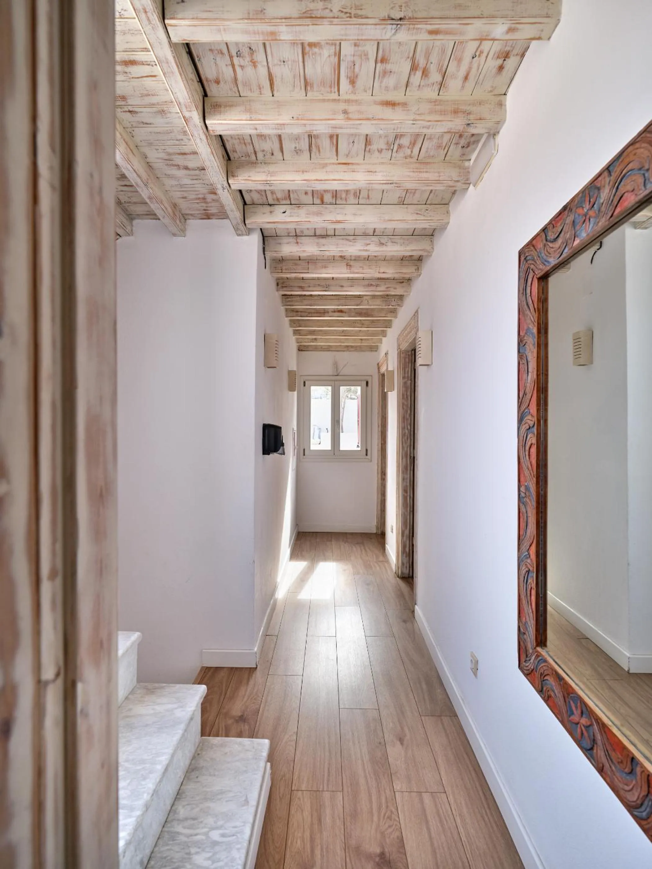 Property building in La Maison Kalogera