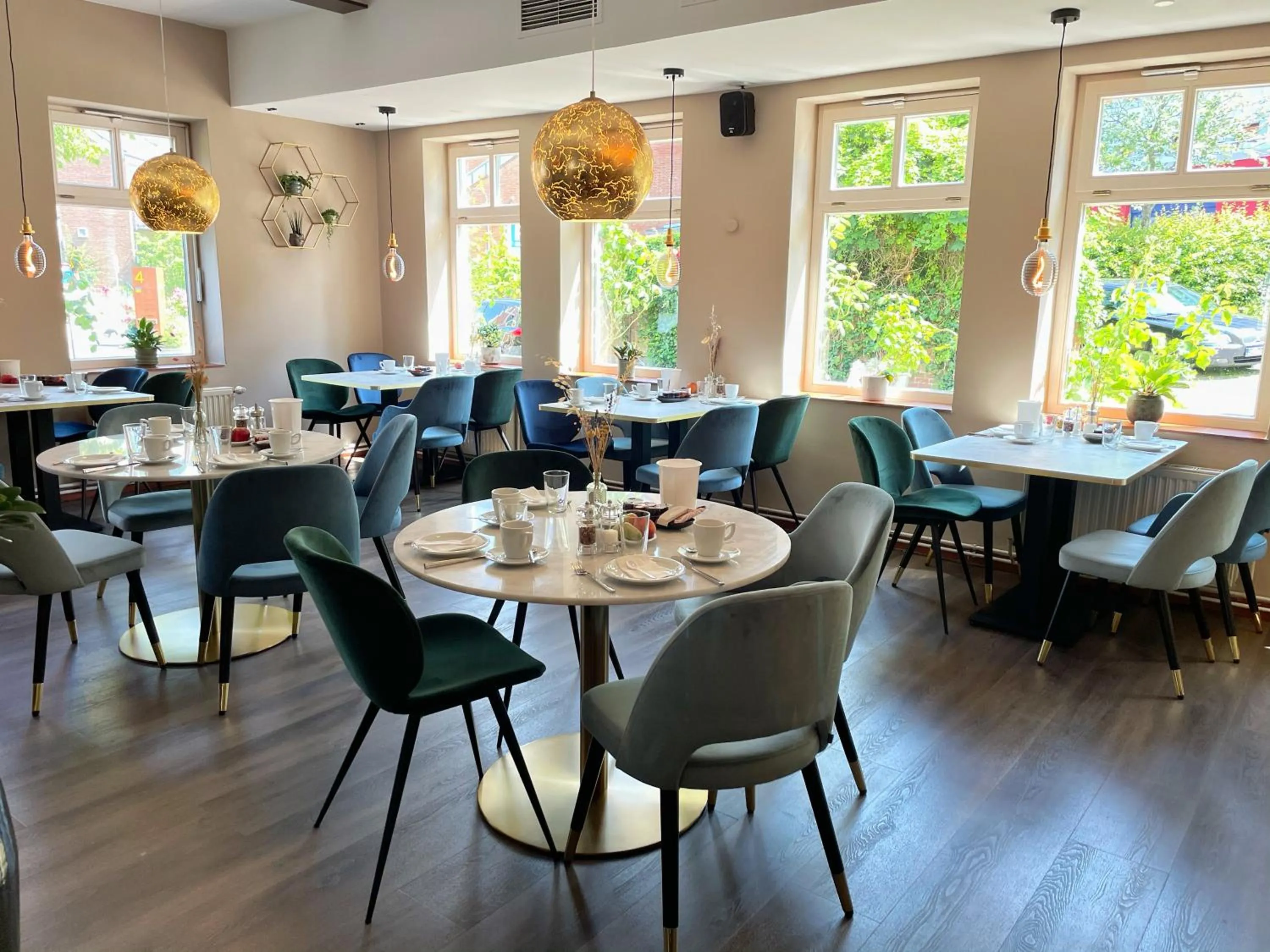 Restaurant/places to eat in Hotel Xenia Flensburg