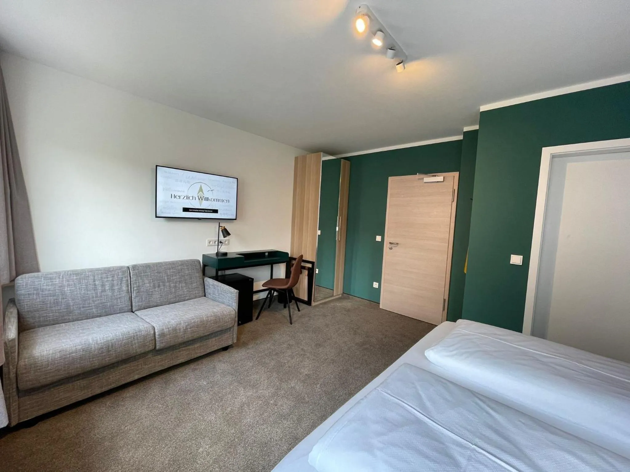 Bedroom, Bed in Hotel Xenia Flensburg