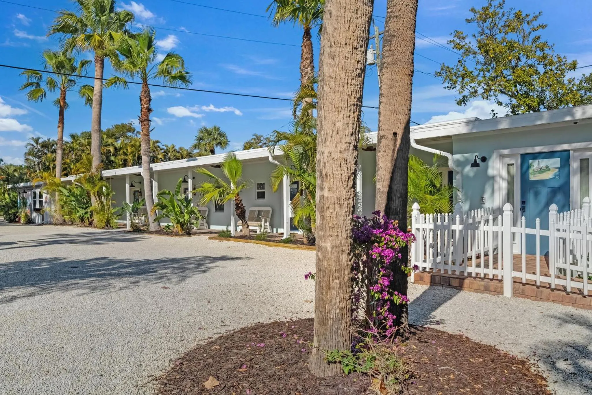 Anchor Inn & Cottages