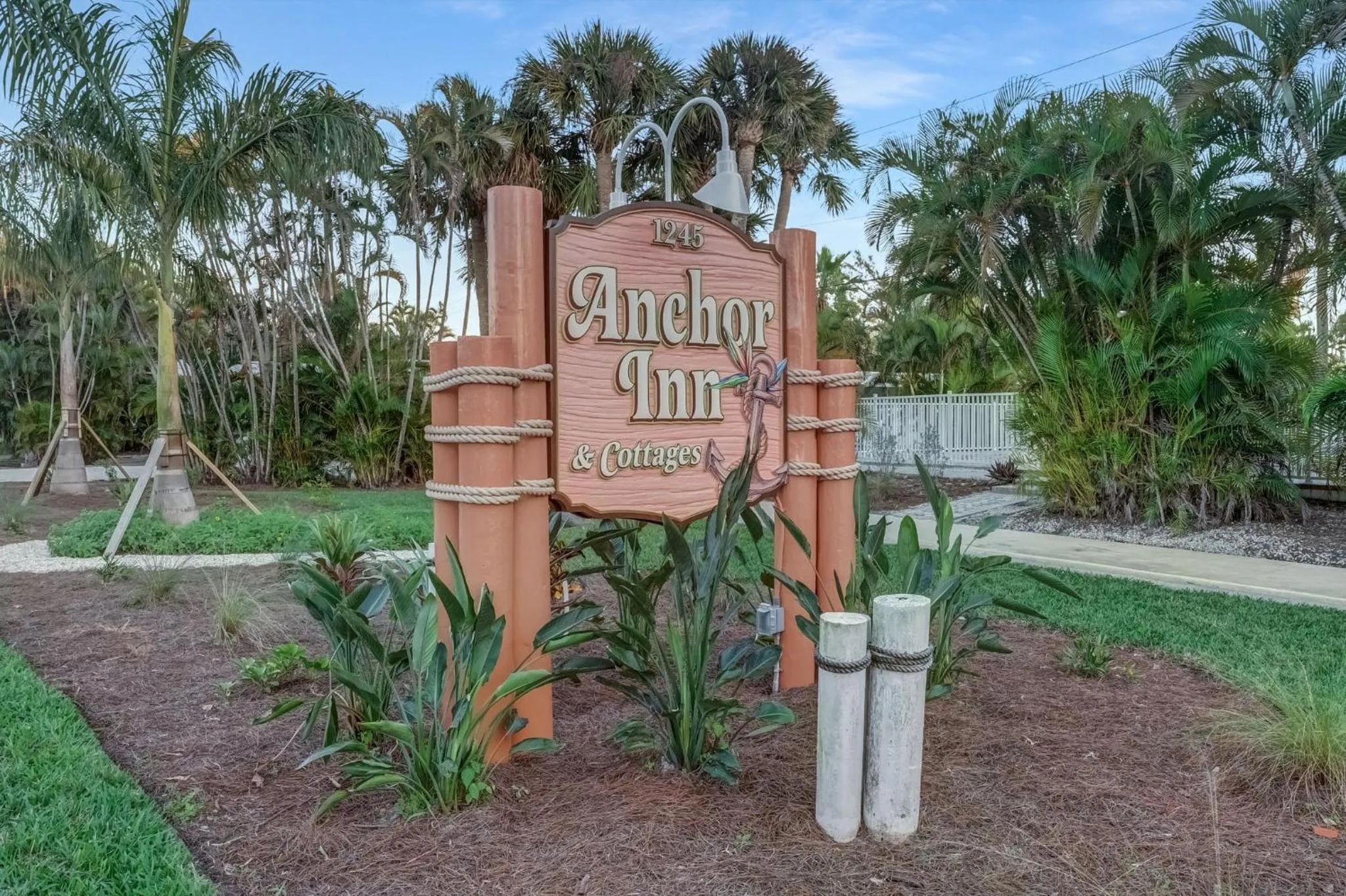 Anchor Inn & Cottages
